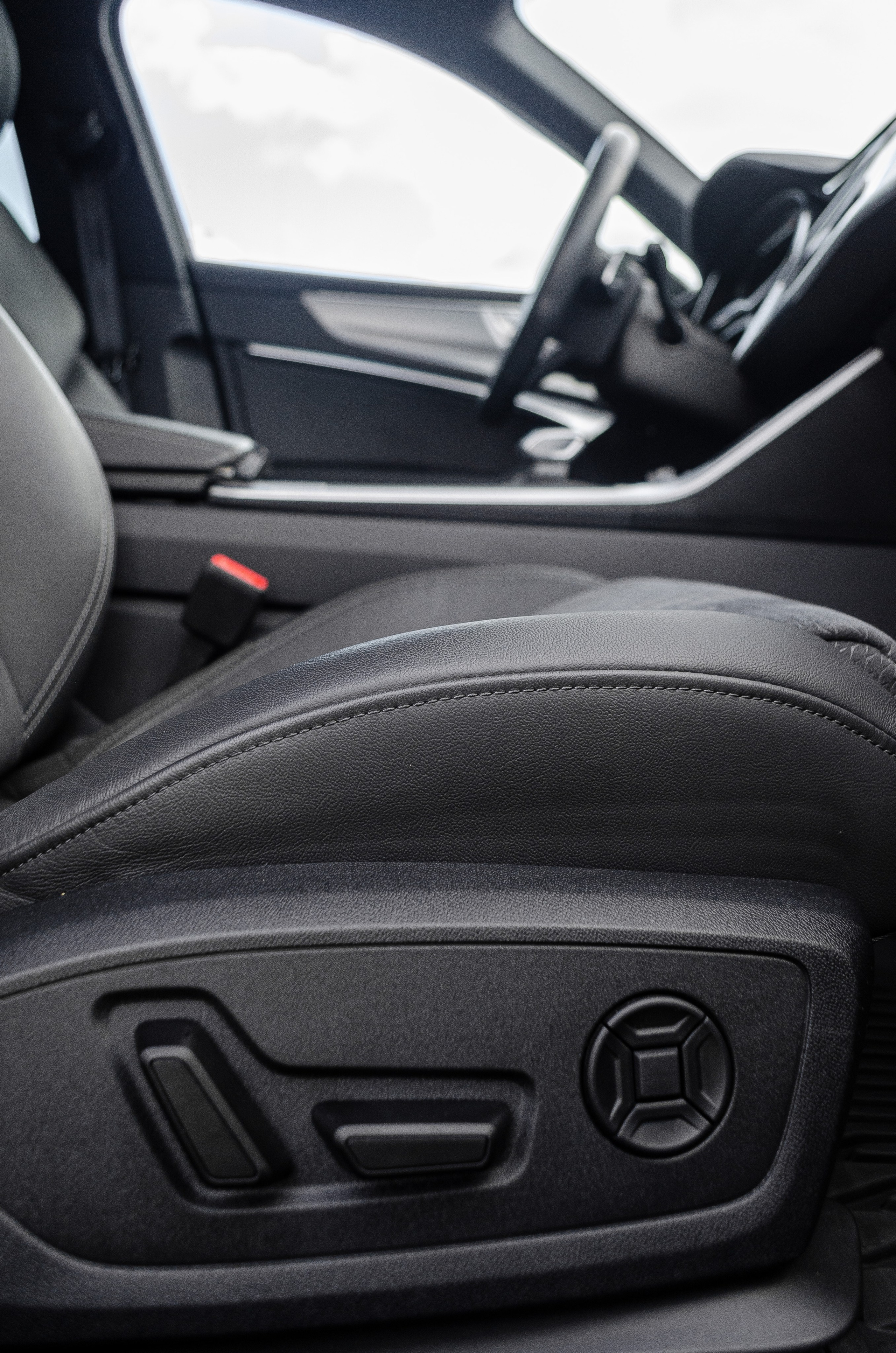 Audi A6. Автомобильный и интерьерный фотограф в Минске Александр Тагаев