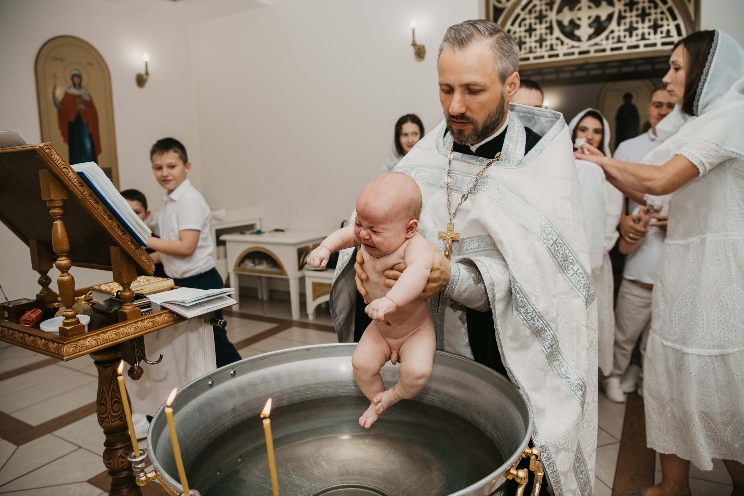 Крещение Евгения. Фотограф на выписку из роддома в Москве и МО