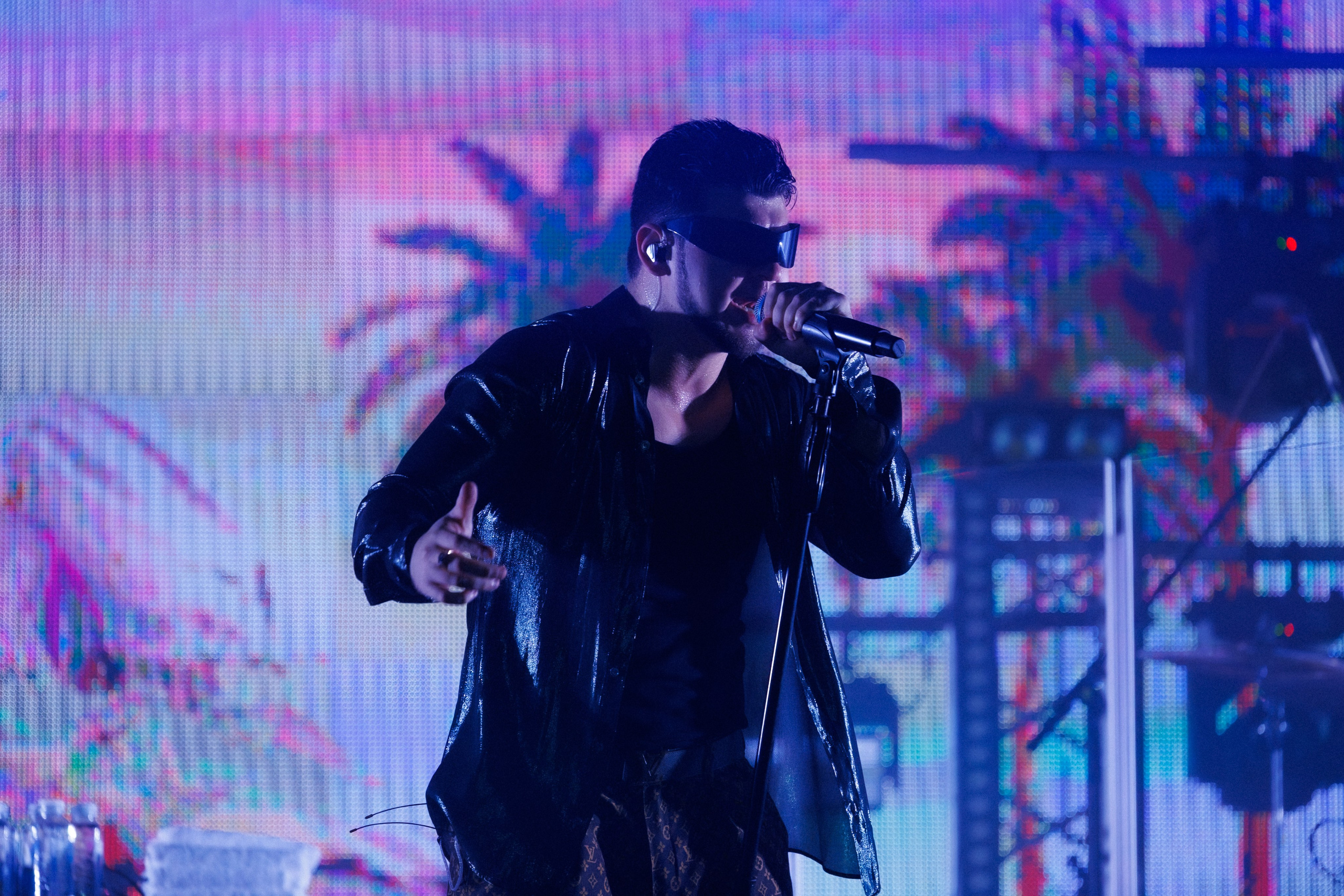 Фотоотчёт и репортаж с концерта группы GAYAZOV$ BROTHER$. Красильников Евгений — профессиональный фотограф в Ростове-на-Дону