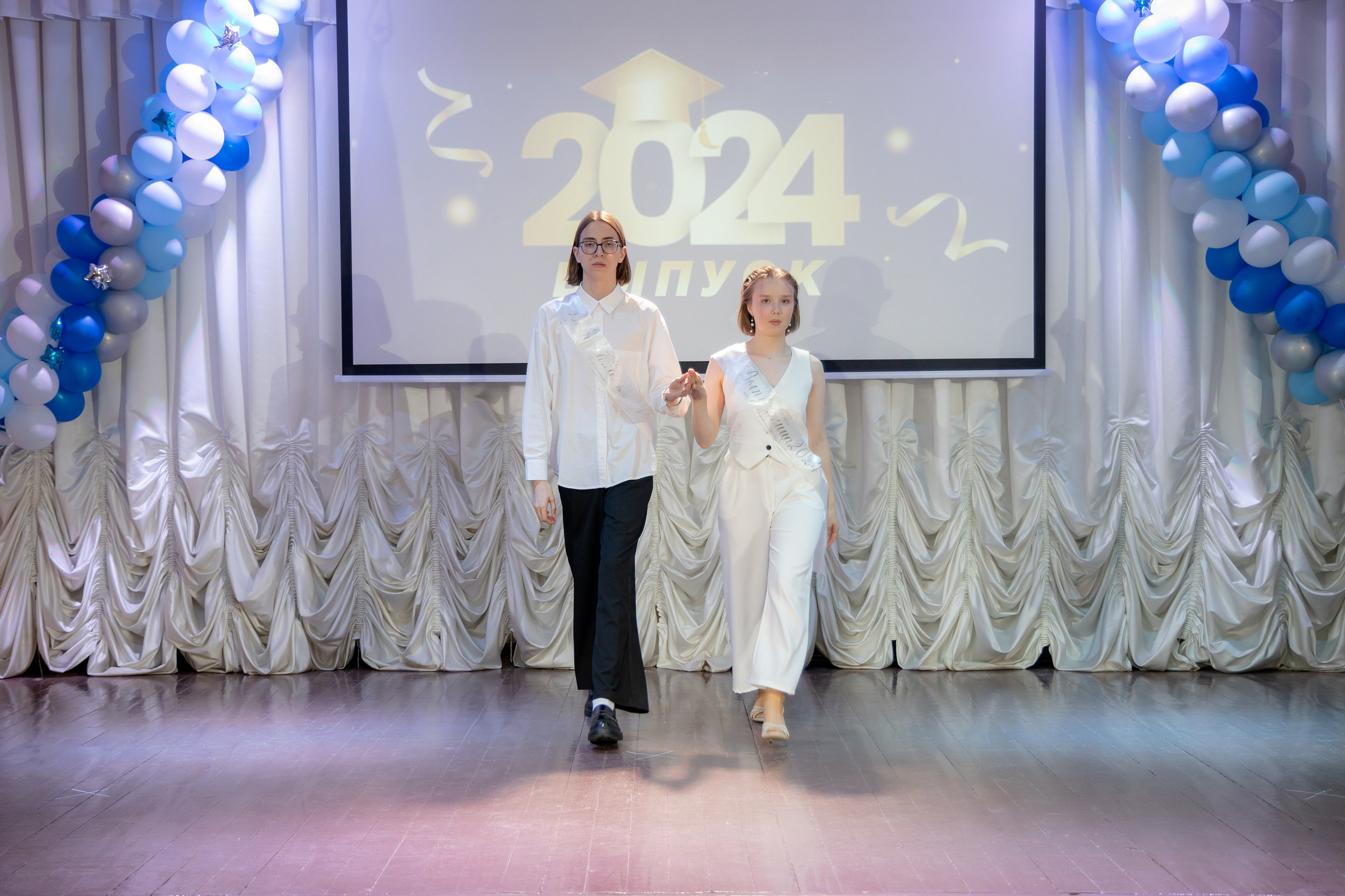 Школьный выпускной 2024 год в Соколе (Минск). Свадебный фотограф в Минске/Беларуси Сергей Спиридонов