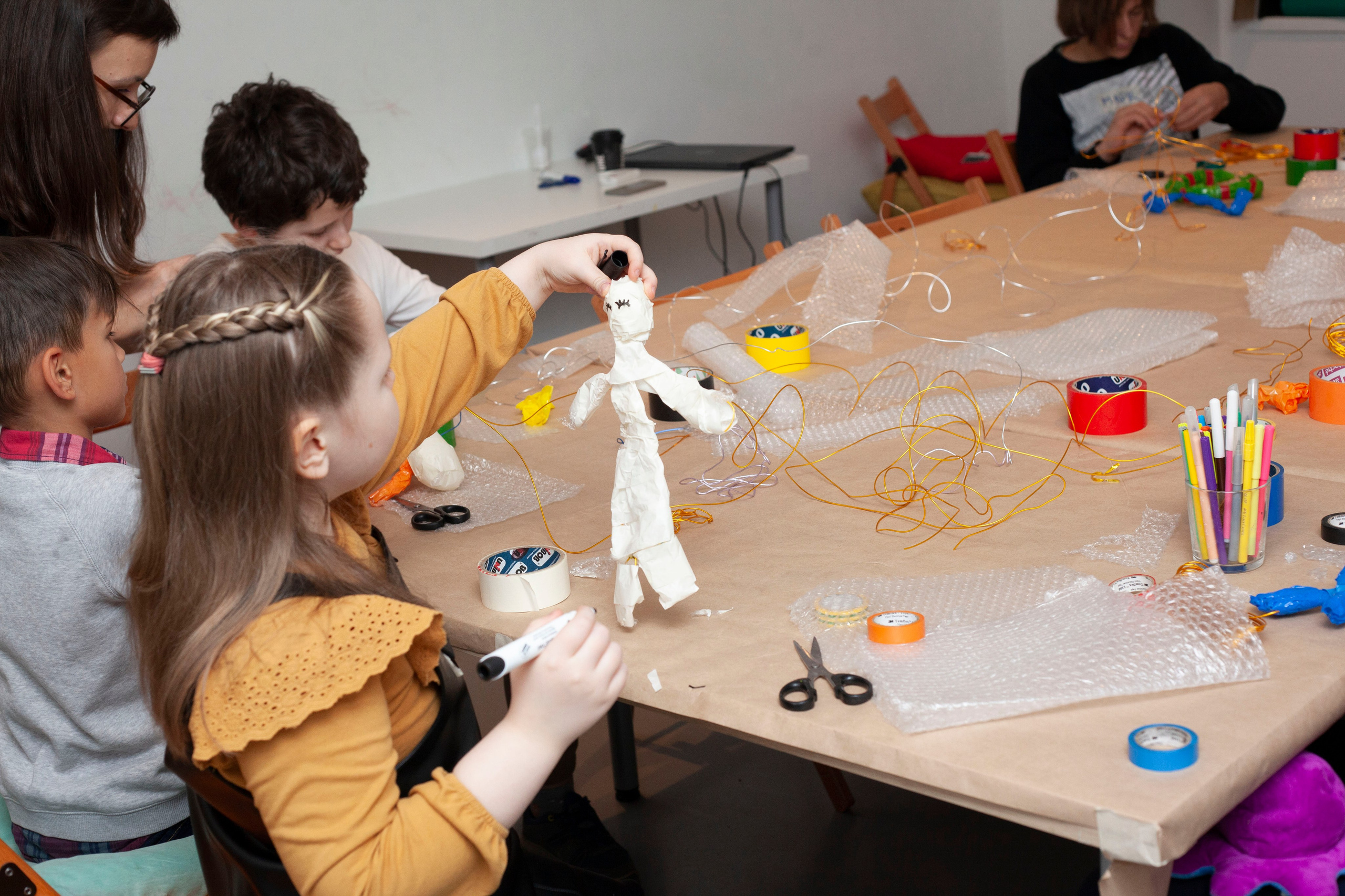 Детский мастер-класс в ММОМА. Stanislav Baryshev — People. Emotions. Atmosphere