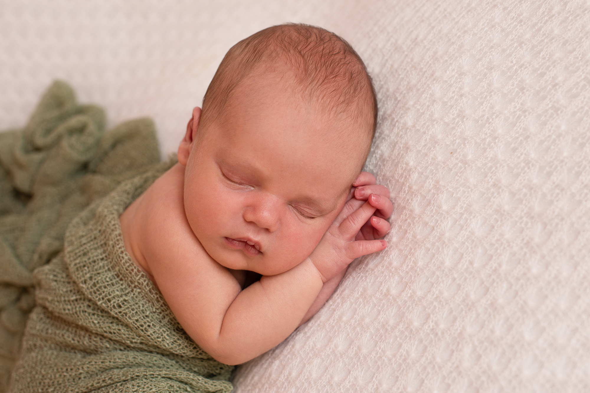 Фотосессия новорожденного. Фотограф новорожденных в Симферополе Елена Позднякова