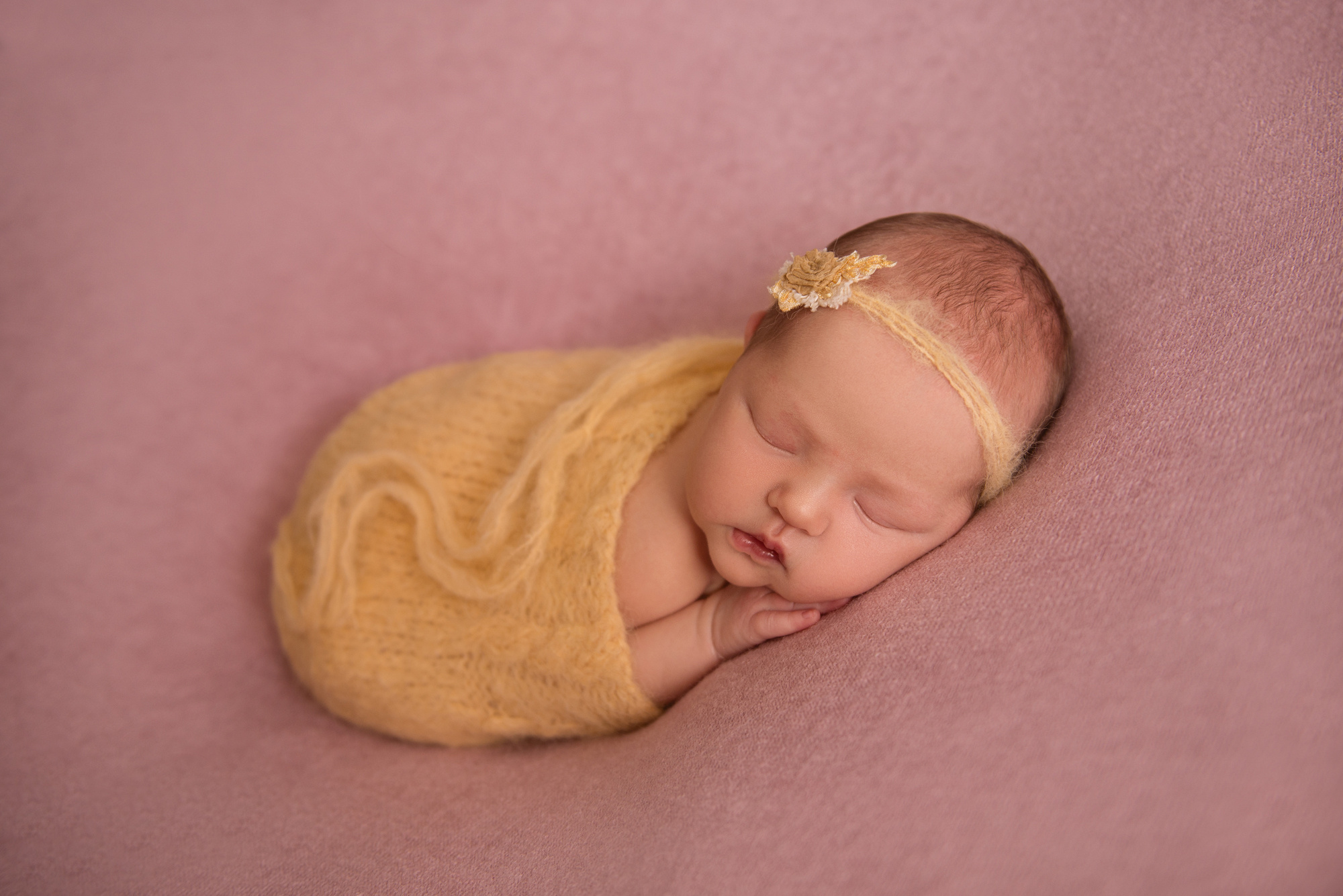 Фотосессия новорожденного. Фотограф новорожденных в Симферополе Елена Позднякова