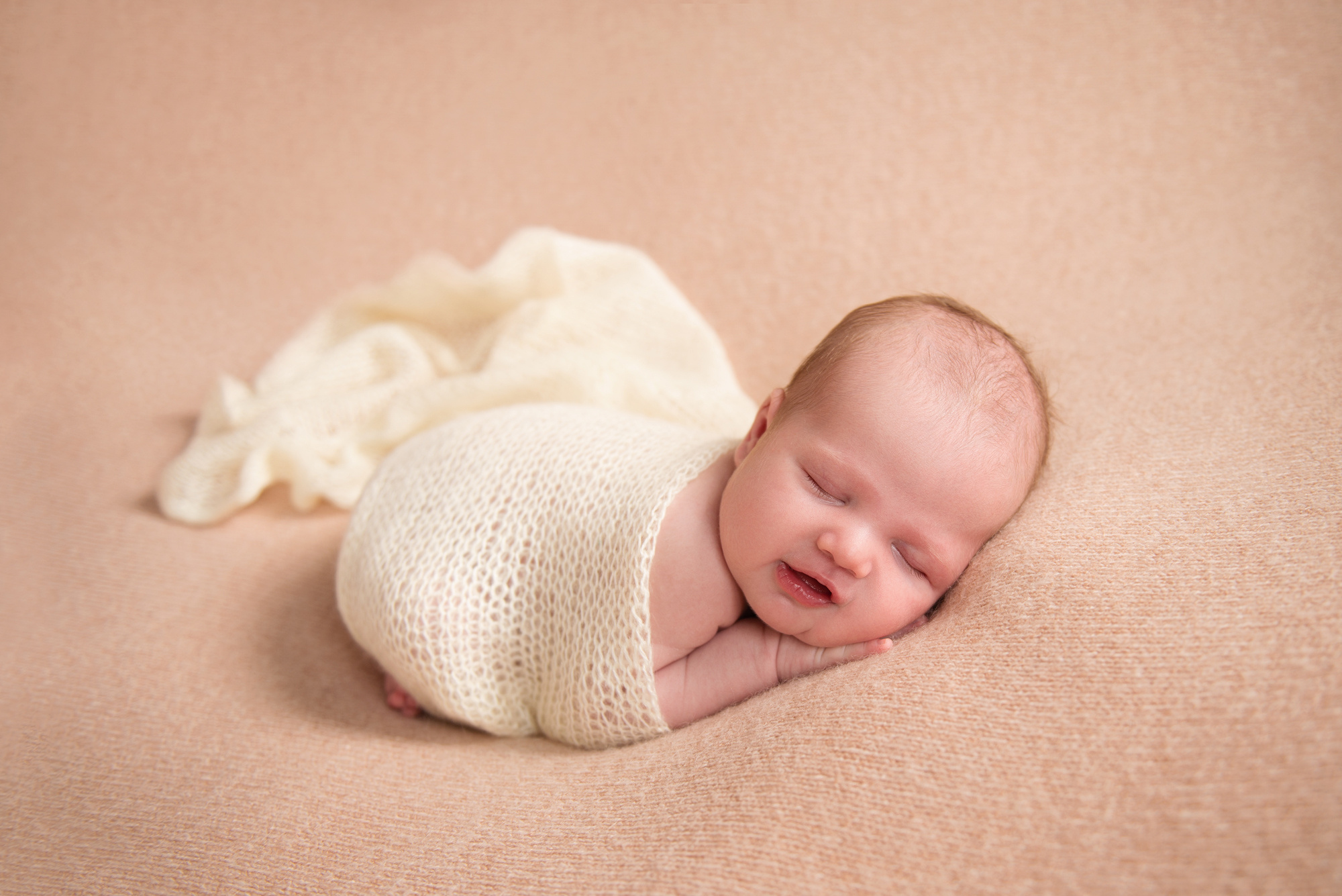 Фотосессия новорожденного. Фотограф новорожденных в Симферополе Елена Позднякова