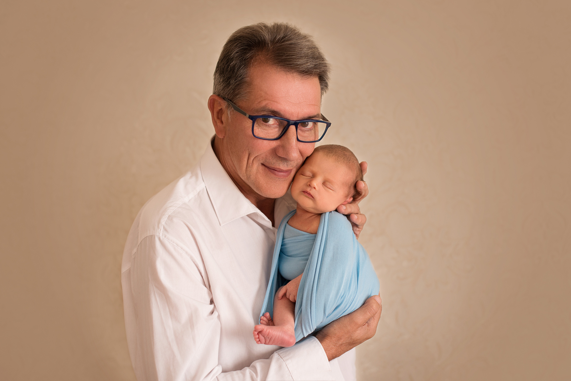 Фотосессия новорожденного. Фотограф новорожденных в Симферополе Елена Позднякова