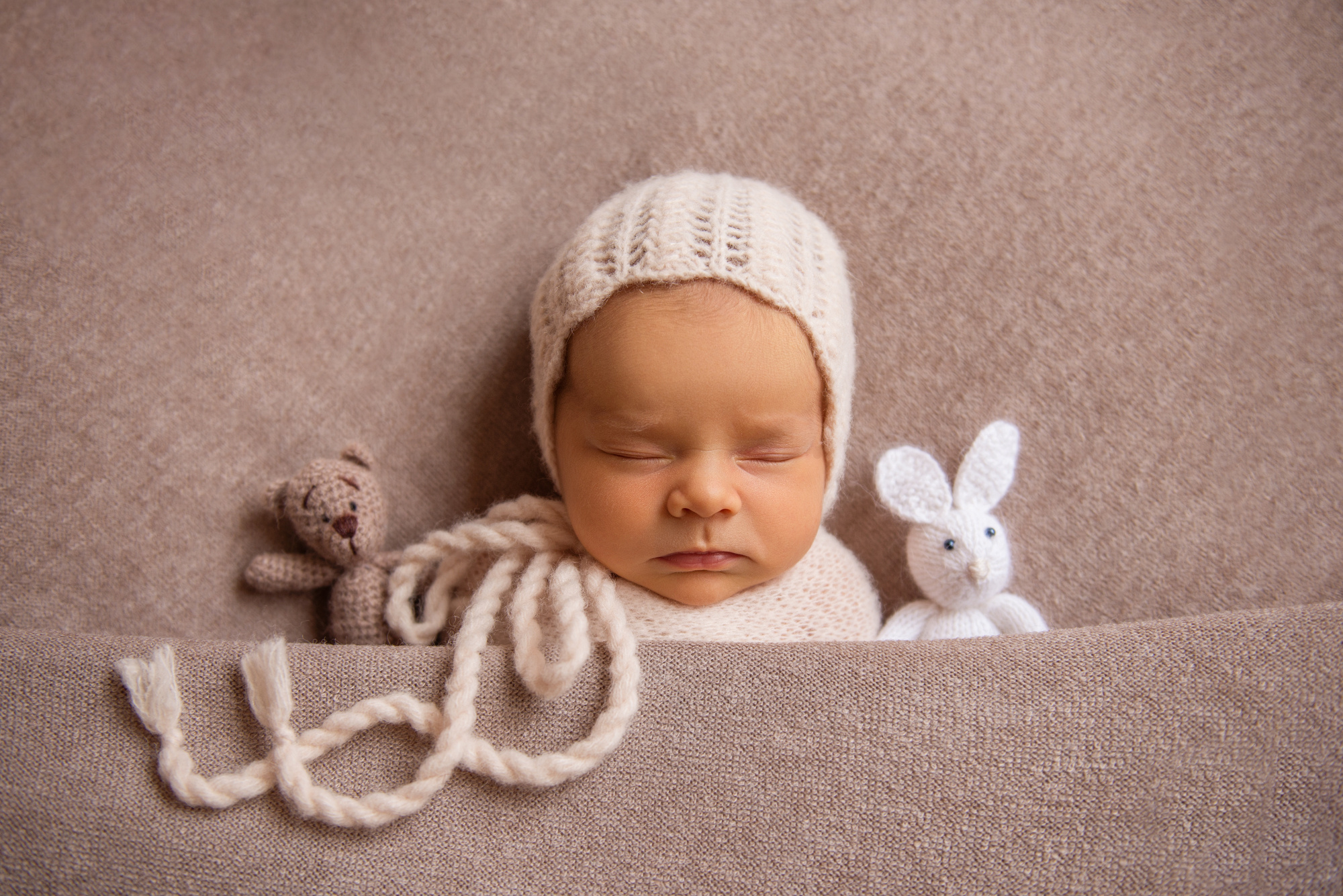 Фотосессия новорожденного. Фотограф новорожденных в Симферополе Елена Позднякова