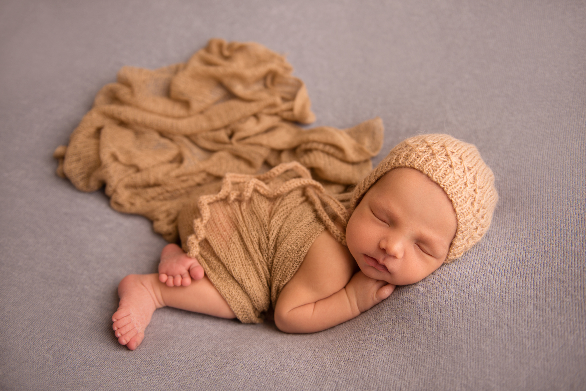 Фотосессия новорожденного. Фотограф новорожденных в Симферополе Елена Позднякова