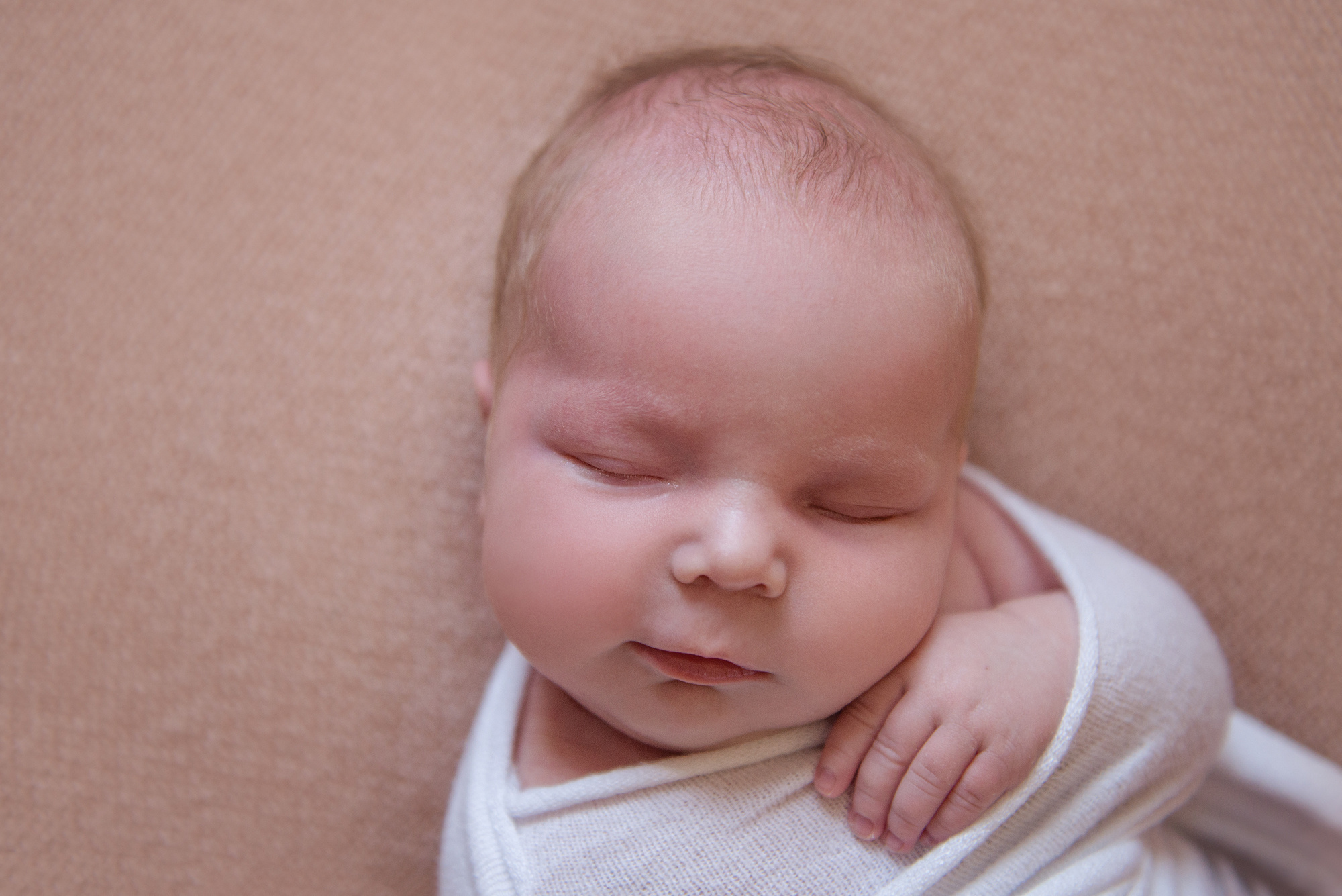 Фотосессия новорожденного. Фотограф новорожденных в Симферополе Елена Позднякова