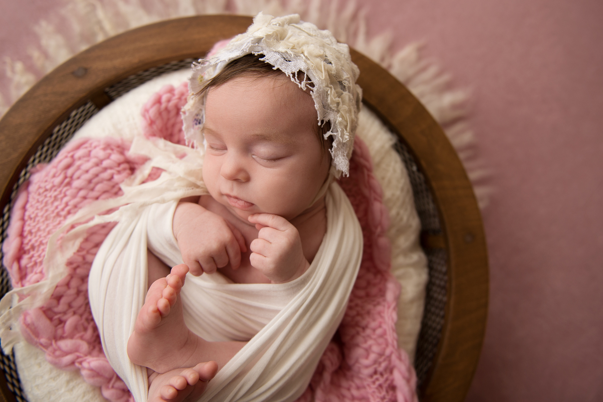 Фотосессия новорожденного. Фотограф новорожденных в Симферополе Елена Позднякова