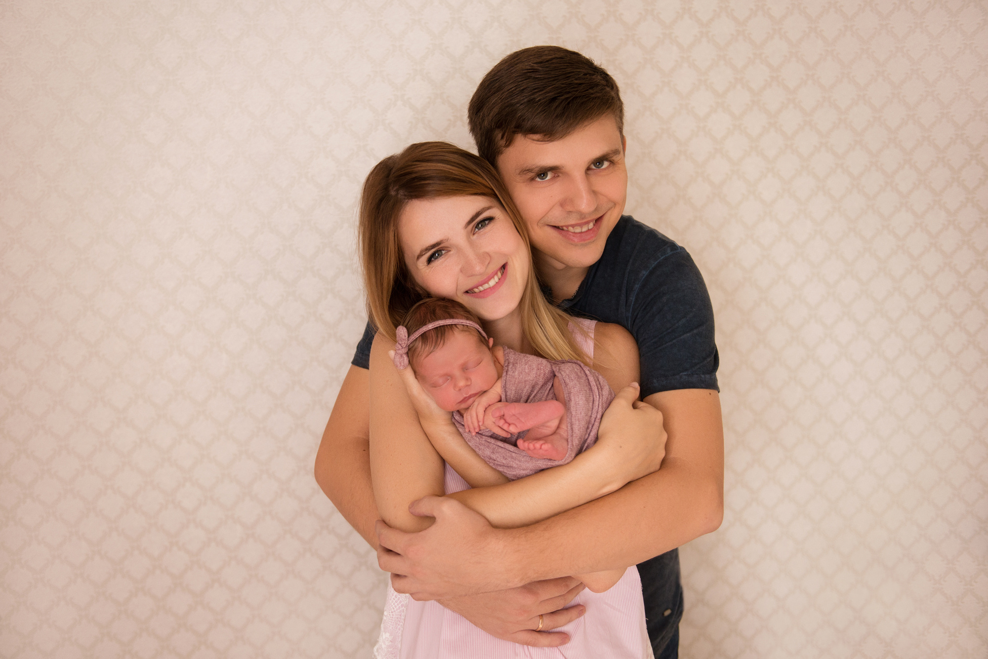 Фотосессия новорожденного. Фотограф новорожденных в Симферополе Елена Позднякова