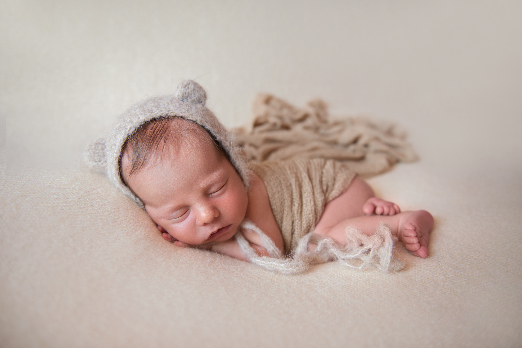 Фотосессия новорожденного. Фотограф новорожденных в Симферополе Елена Позднякова