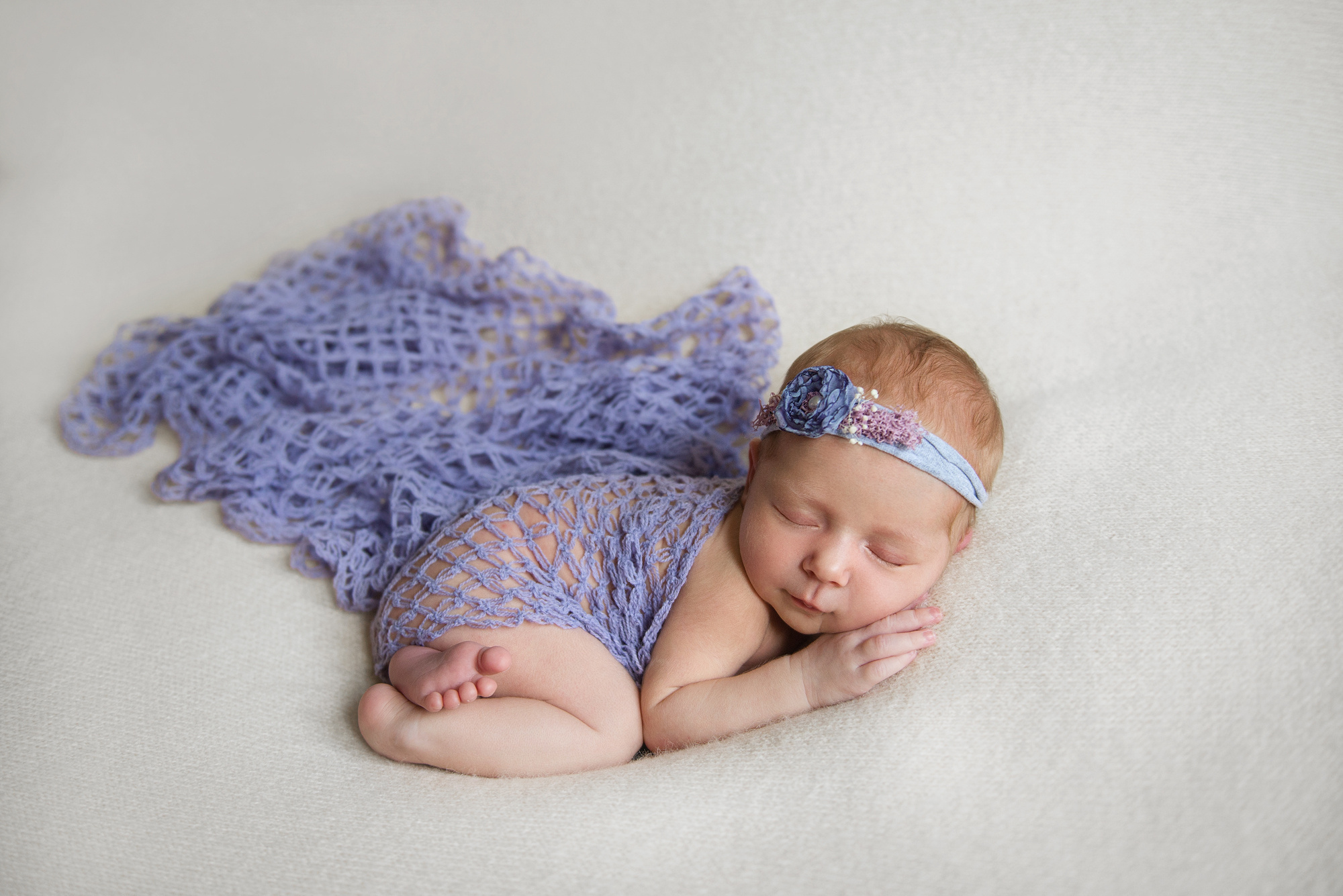Фотосессия новорожденного. Фотограф новорожденных в Симферополе Елена Позднякова