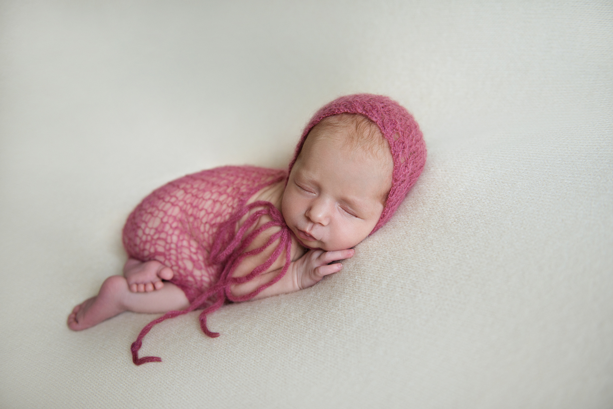 Фотосессия новорожденного. Фотограф новорожденных в Симферополе Елена Позднякова