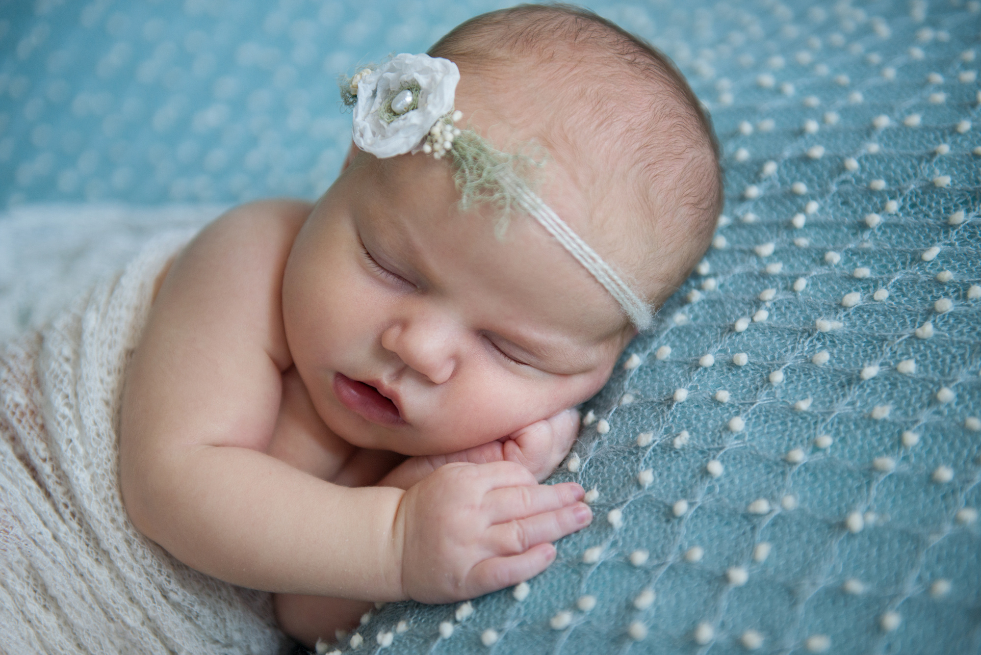 Фотосессия новорожденного. Фотограф новорожденных в Симферополе Елена Позднякова