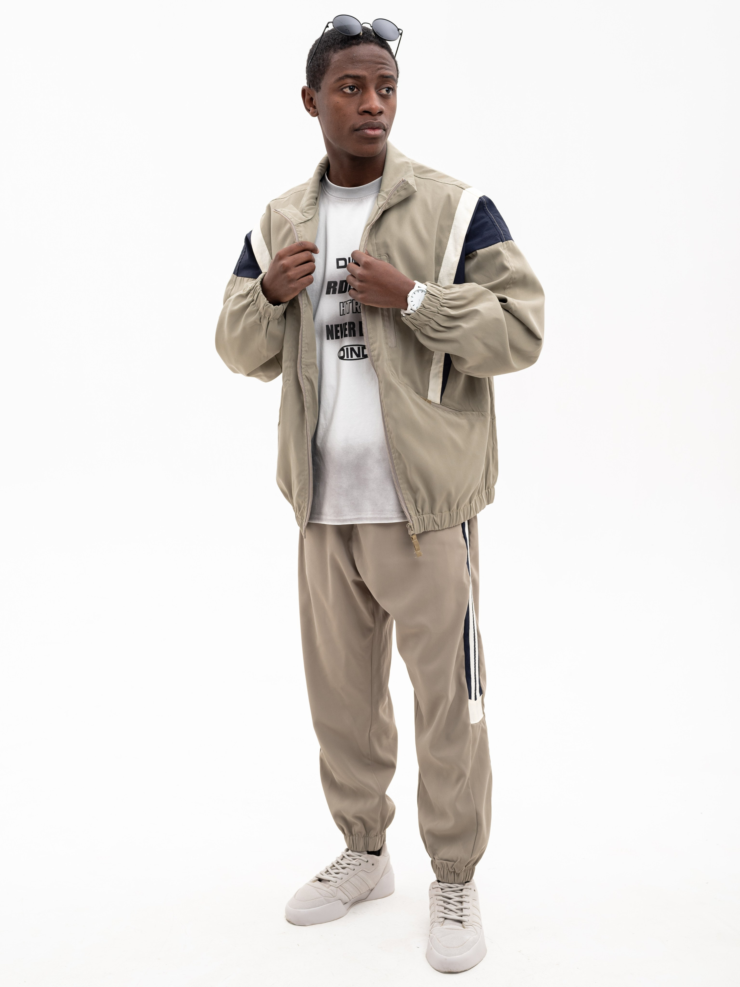 Подростковые вещи. Предметный фотограф, фото для маркетплейсов Пятигорск, КМВ