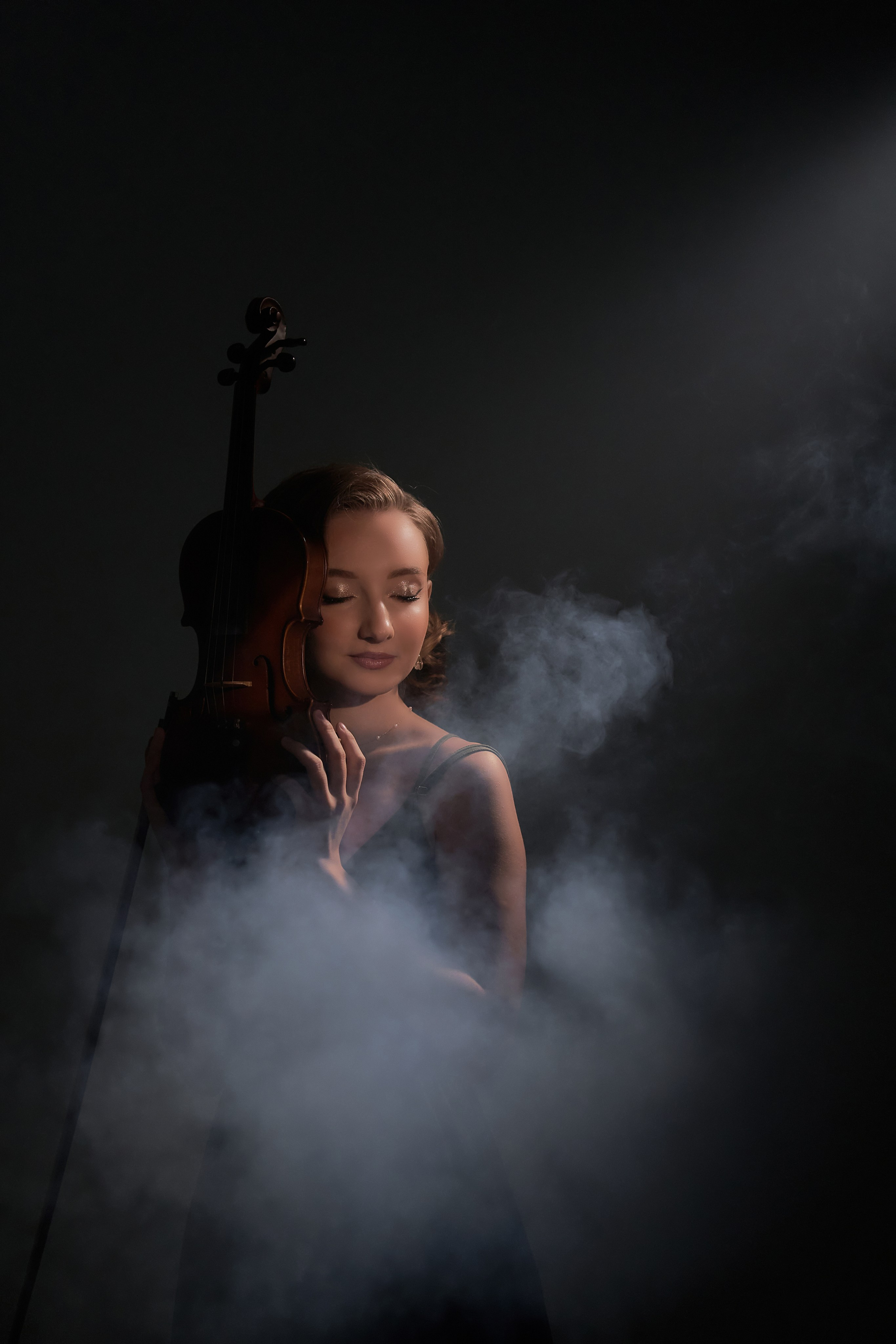 Портретная съёмка в студии на циклораме. Мартазова Екатерина фотограф. Екатеринбург