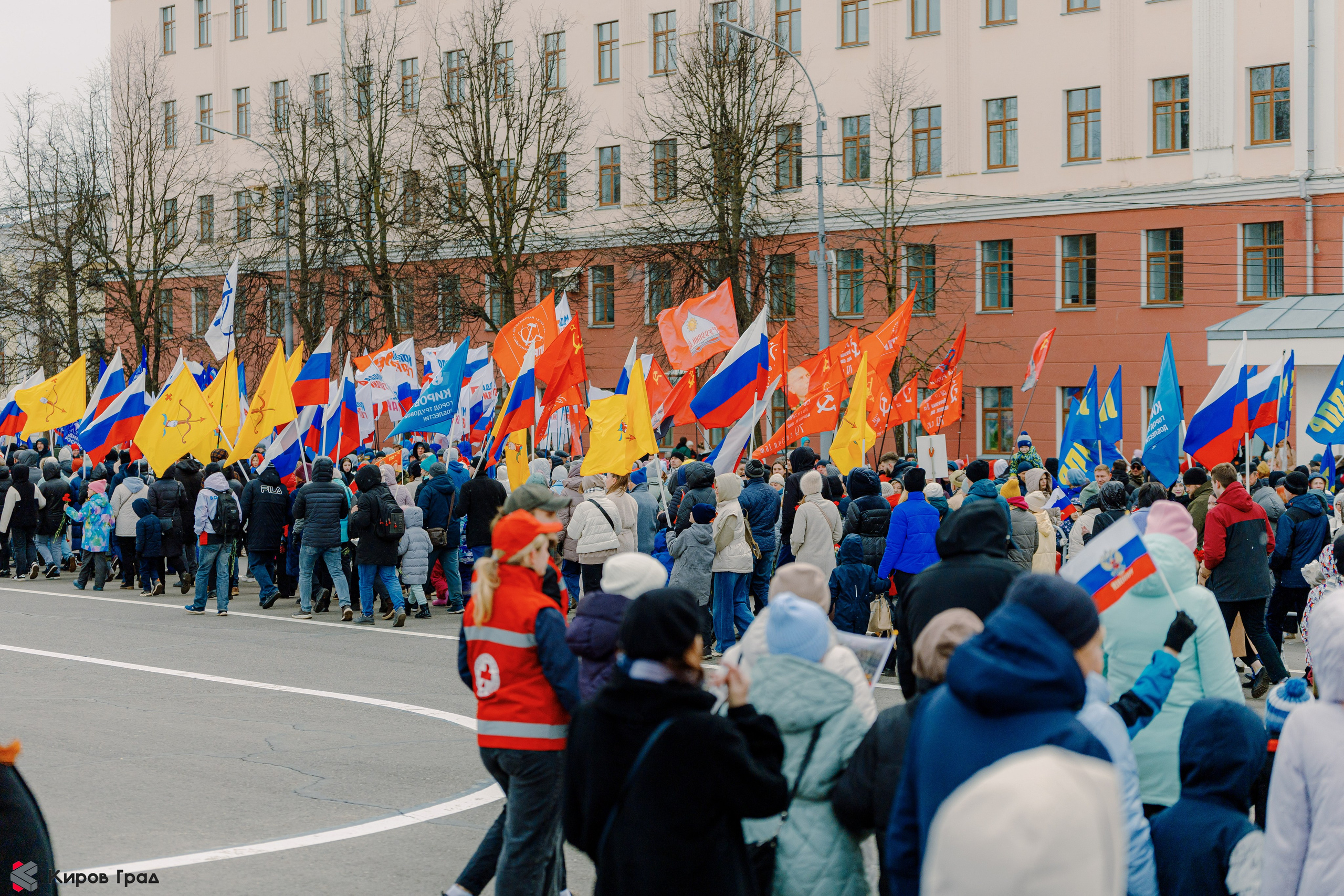 Парад победы 9 мая. Свадебный и репортажный фотограф Киров | Вадим Карпук