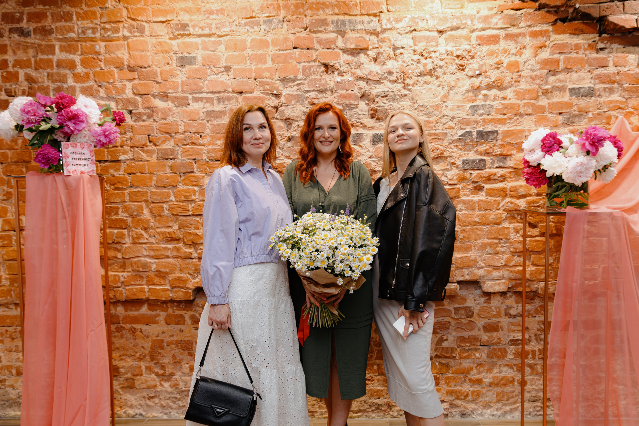 Презентация книги. Свадебный и репортажный фотограф Киров | Вадим Карпук