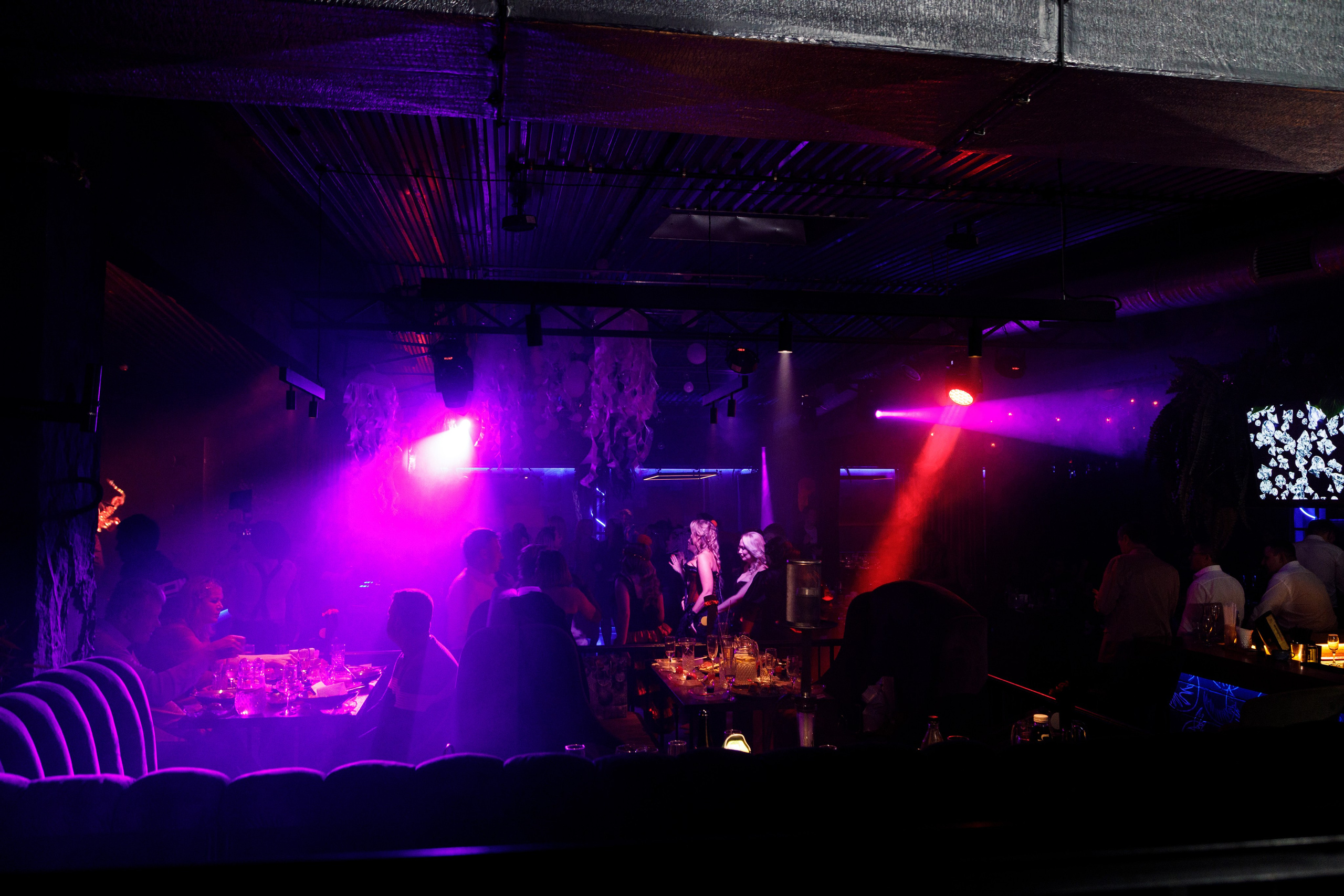 Сегодня можно все. Артём Бачурин — свадебный фотограф Воронеж