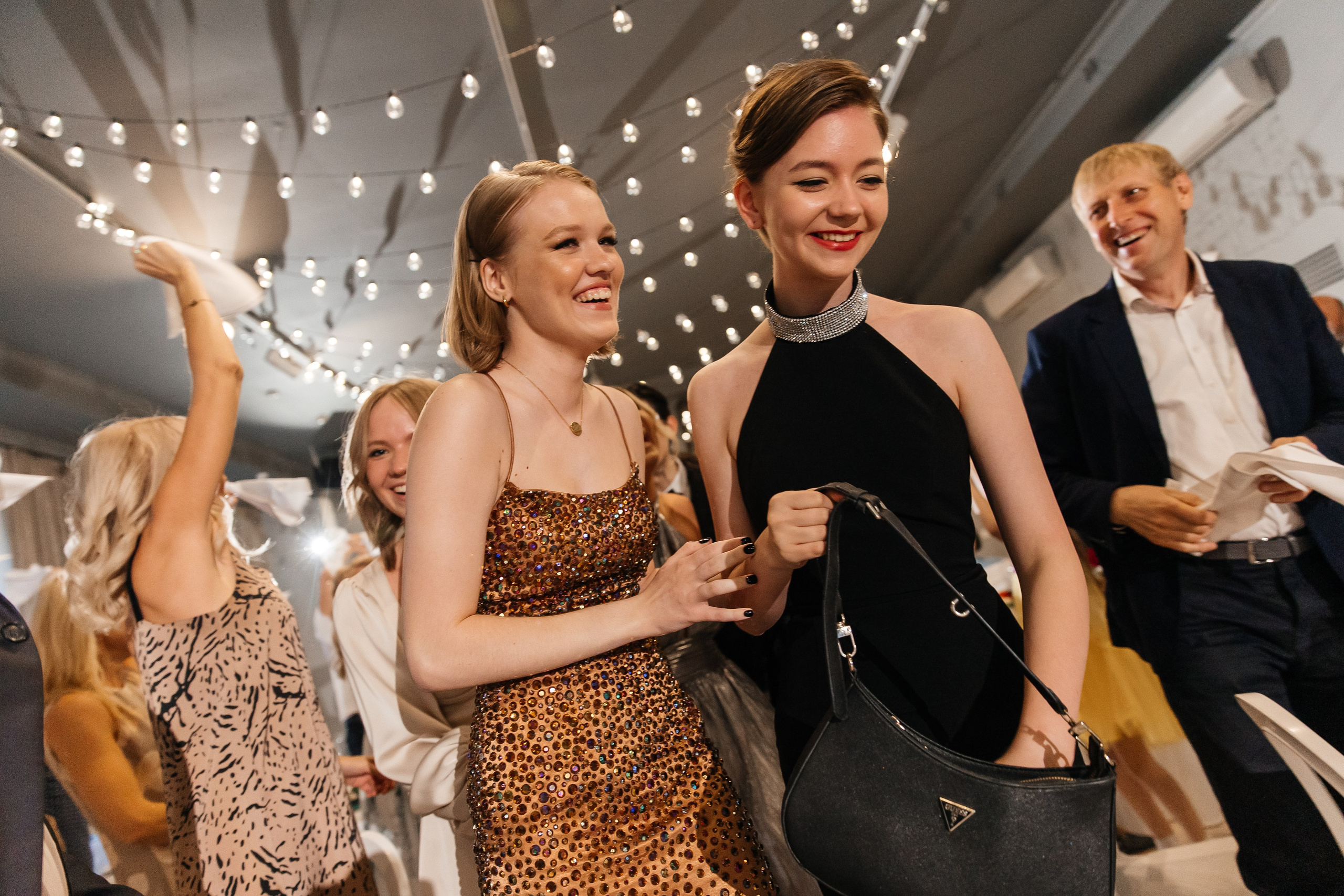 2023-06-23 Выпускной МБОУ СОШ № 10. Фотограф в Красноярске