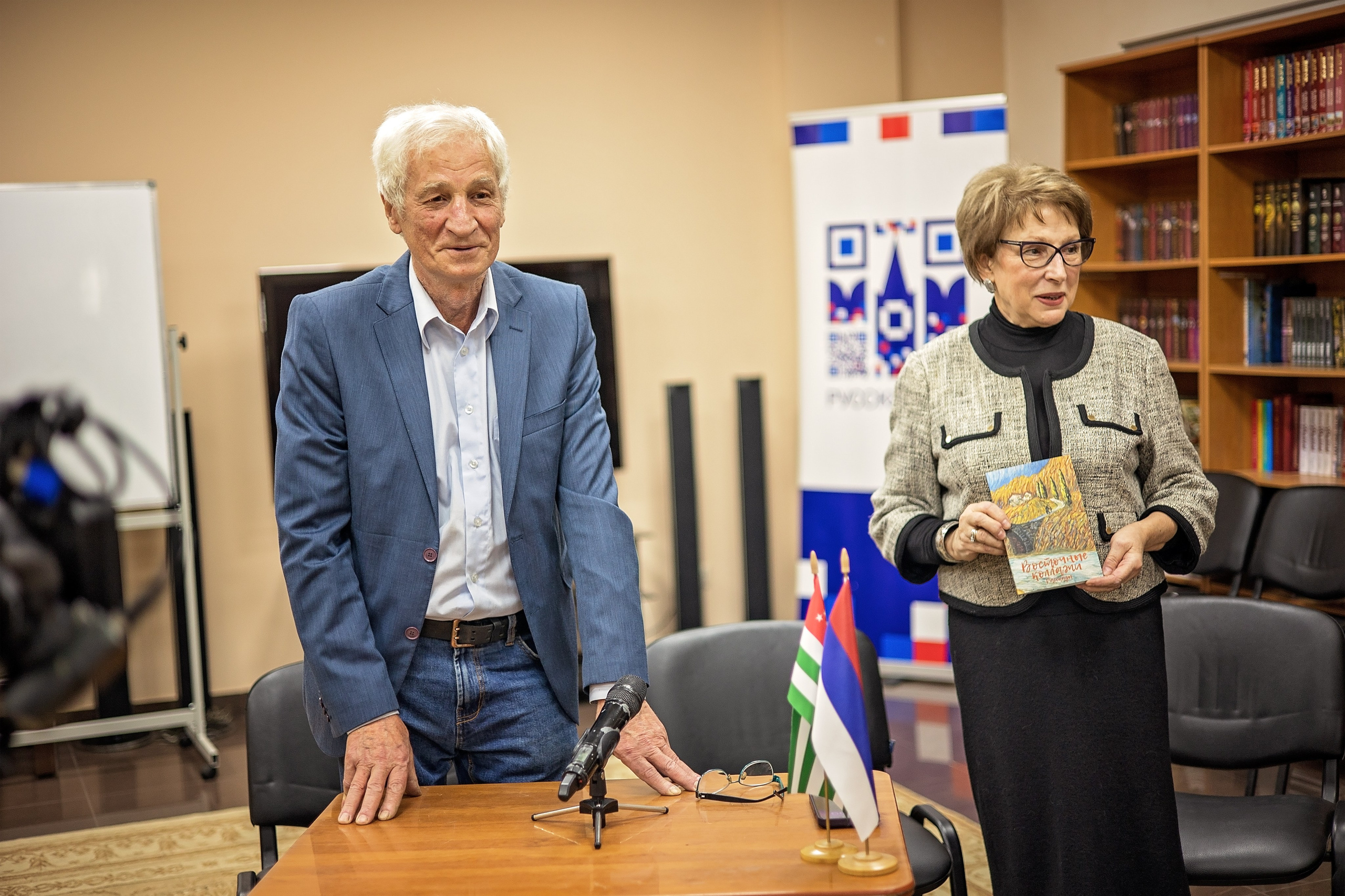 Художник, искусствовед Александр Лозовой. Свадебный и семейный фотограф в Абхазии Эля Цишба