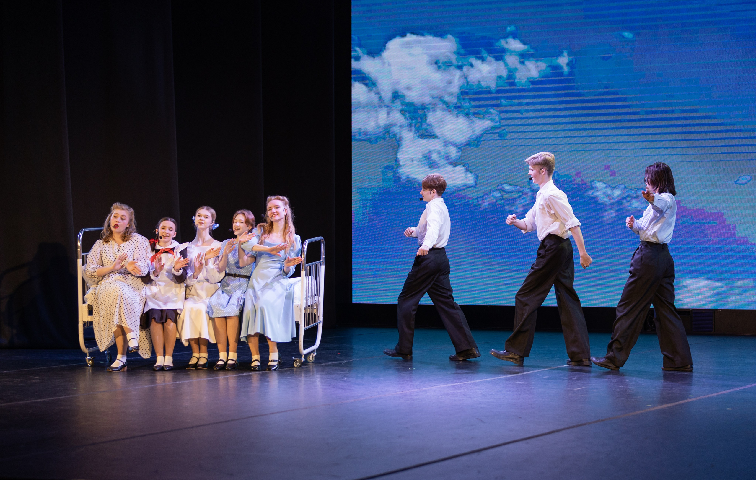 Спектакль «Будем жить». Молодежный театр Призма. Фотограф в Нижнем Новгороде, Дзержинске Олеся Хозяева