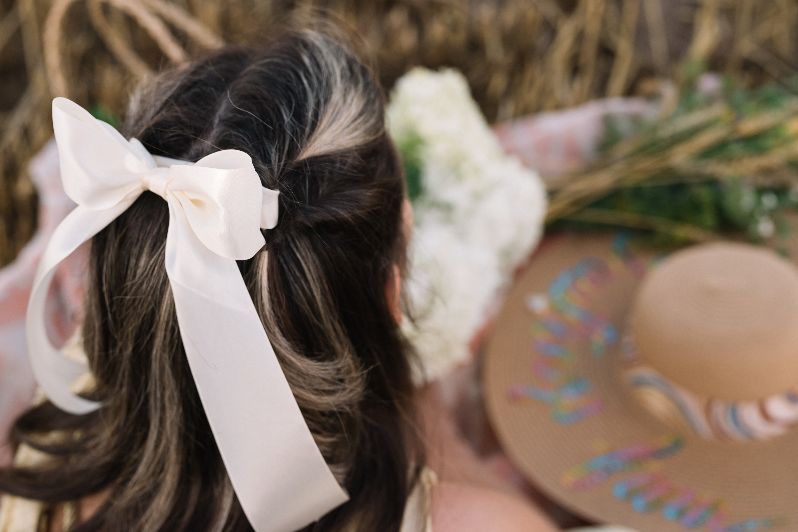 Таня — в ожидании чуда. На закате в поле. Семейный фотограф в Минске Дарья Дреко