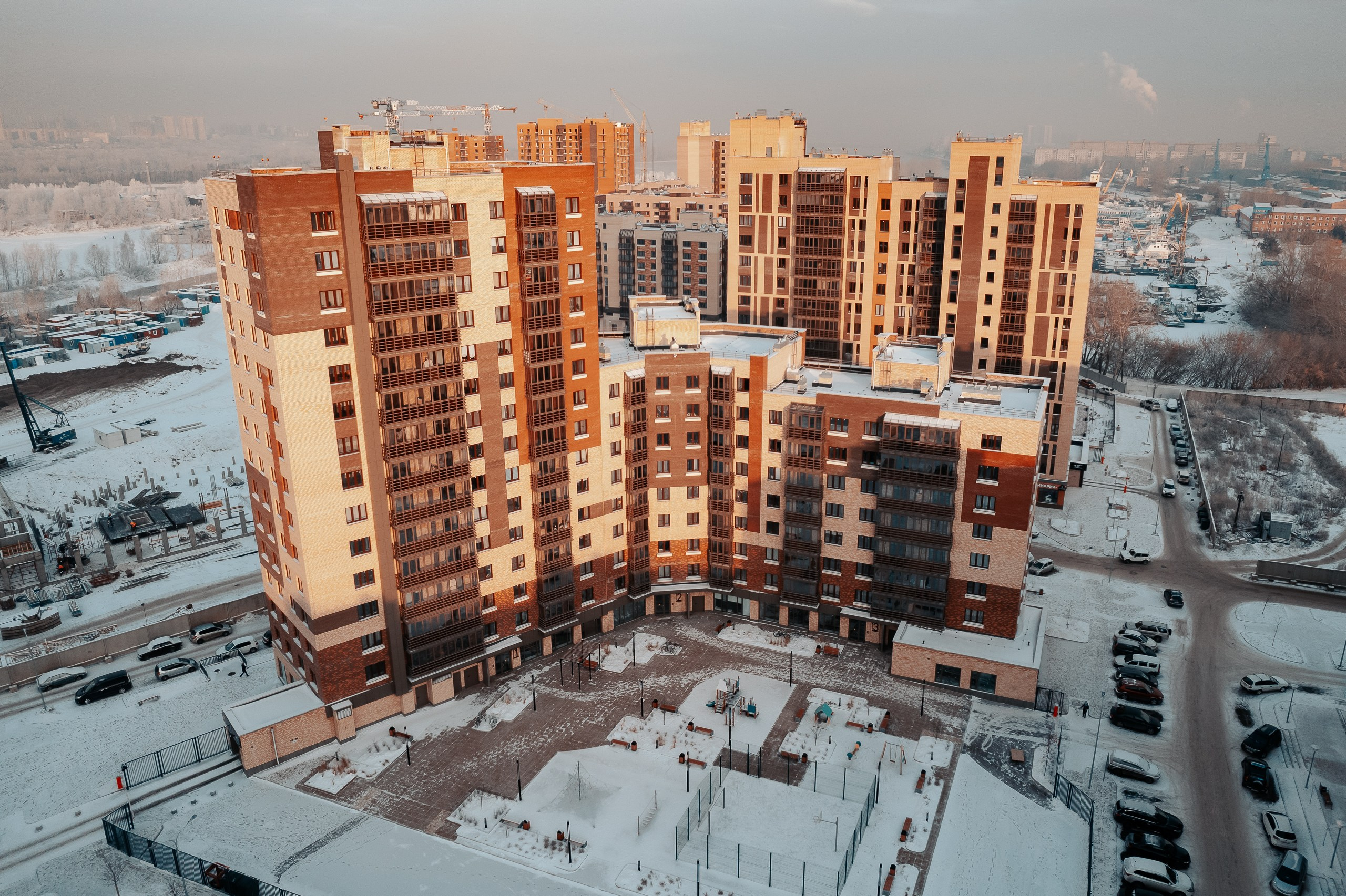 Сити-район «Южный берег». Репортажный фотограф Красноярск Алекс Чампакхам