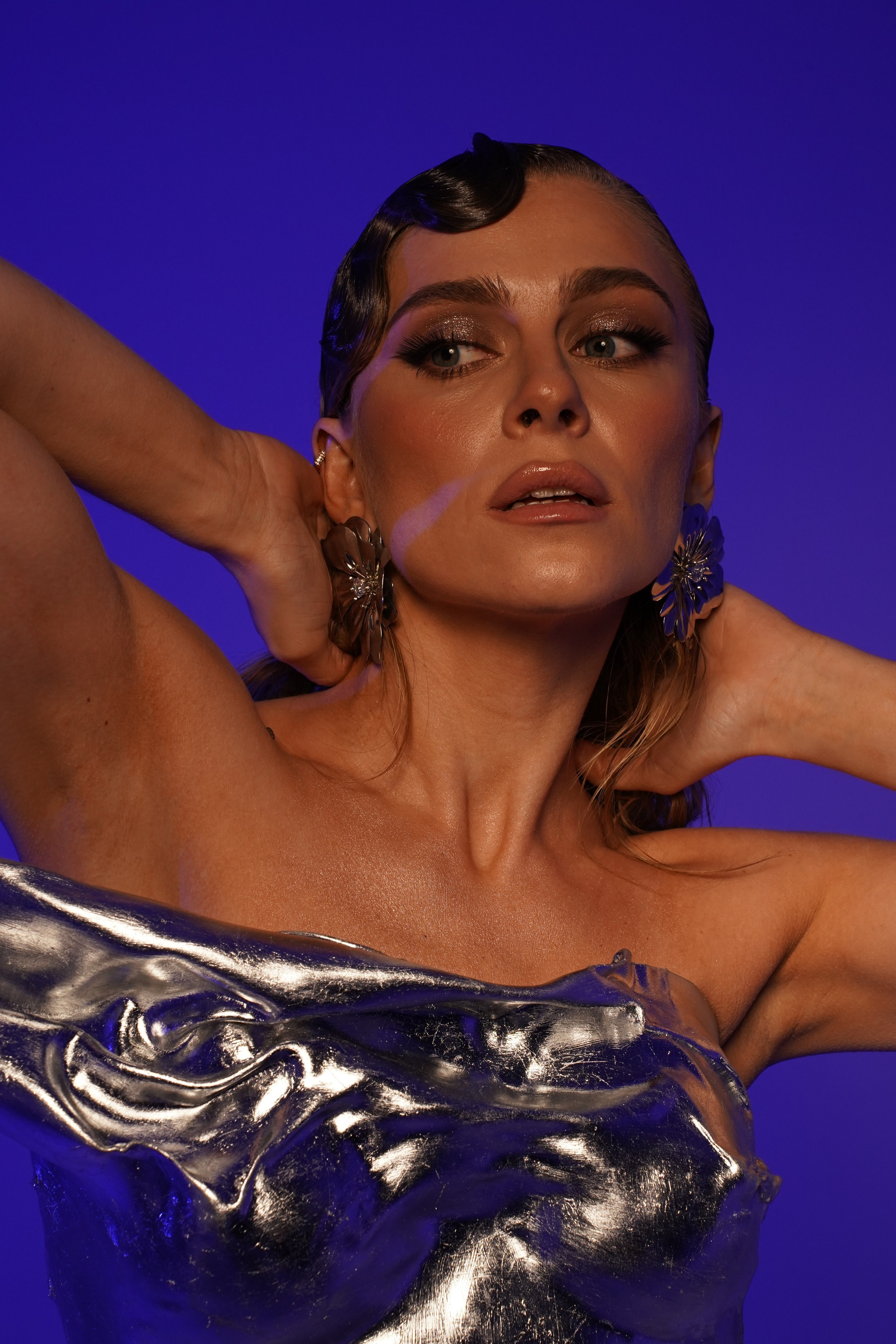 ЖЕНСКИЙ ПОРТРЕТ. Главная