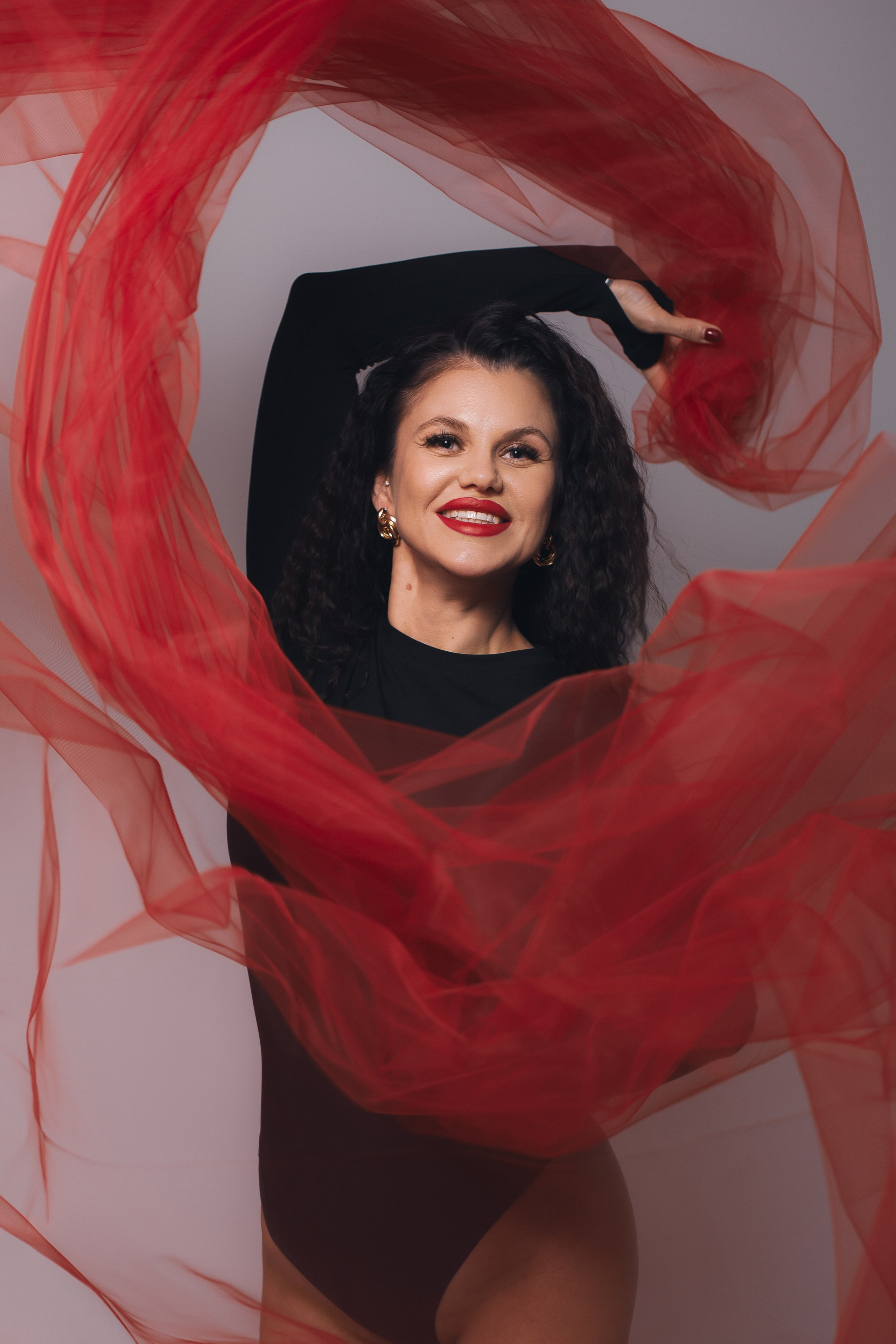 Индивидуальная фотосессия Спб. Фотограф Julia Milton | Портреты, съемки для маркетплейсов, лавстори, съёмка беременности в Санкт-Петербурге. Обучение фотографии в Спб очно