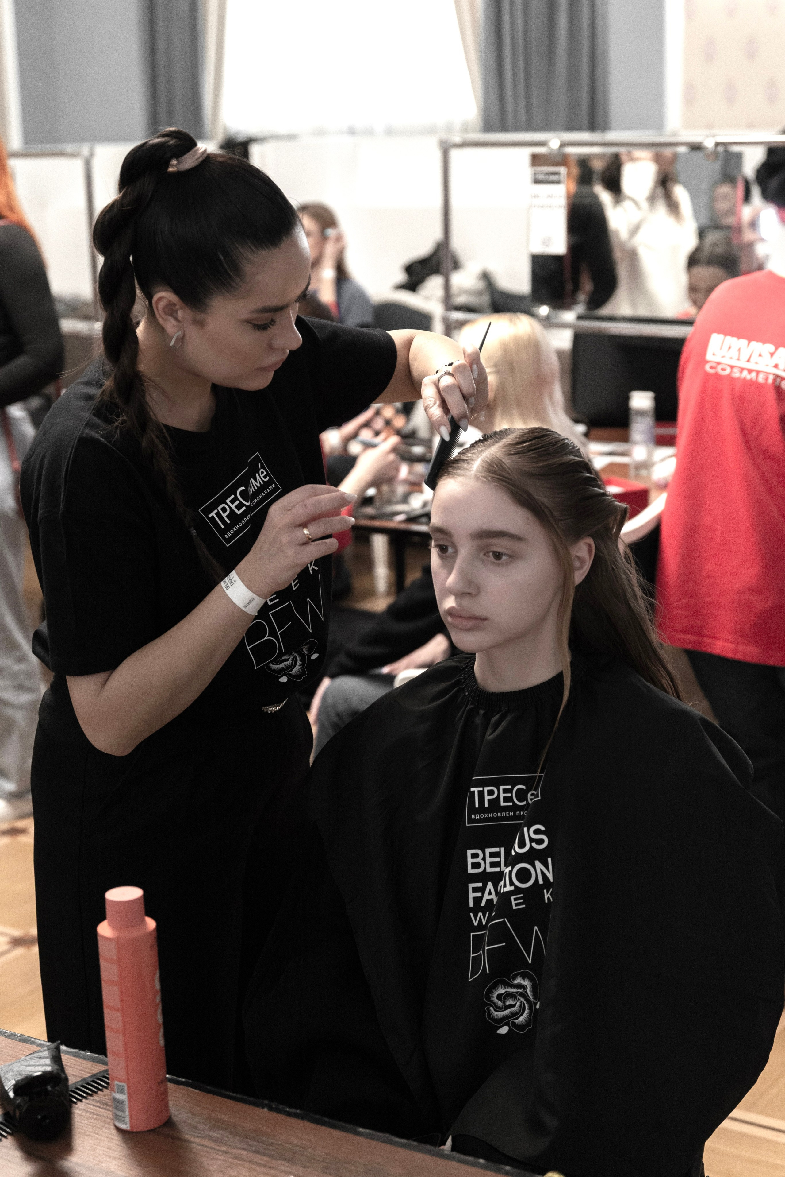 Belarusian Fashion Week 2025 BACKSTAGE. Ваш Event фотограф & Репортаж & Fashion & ИИ
