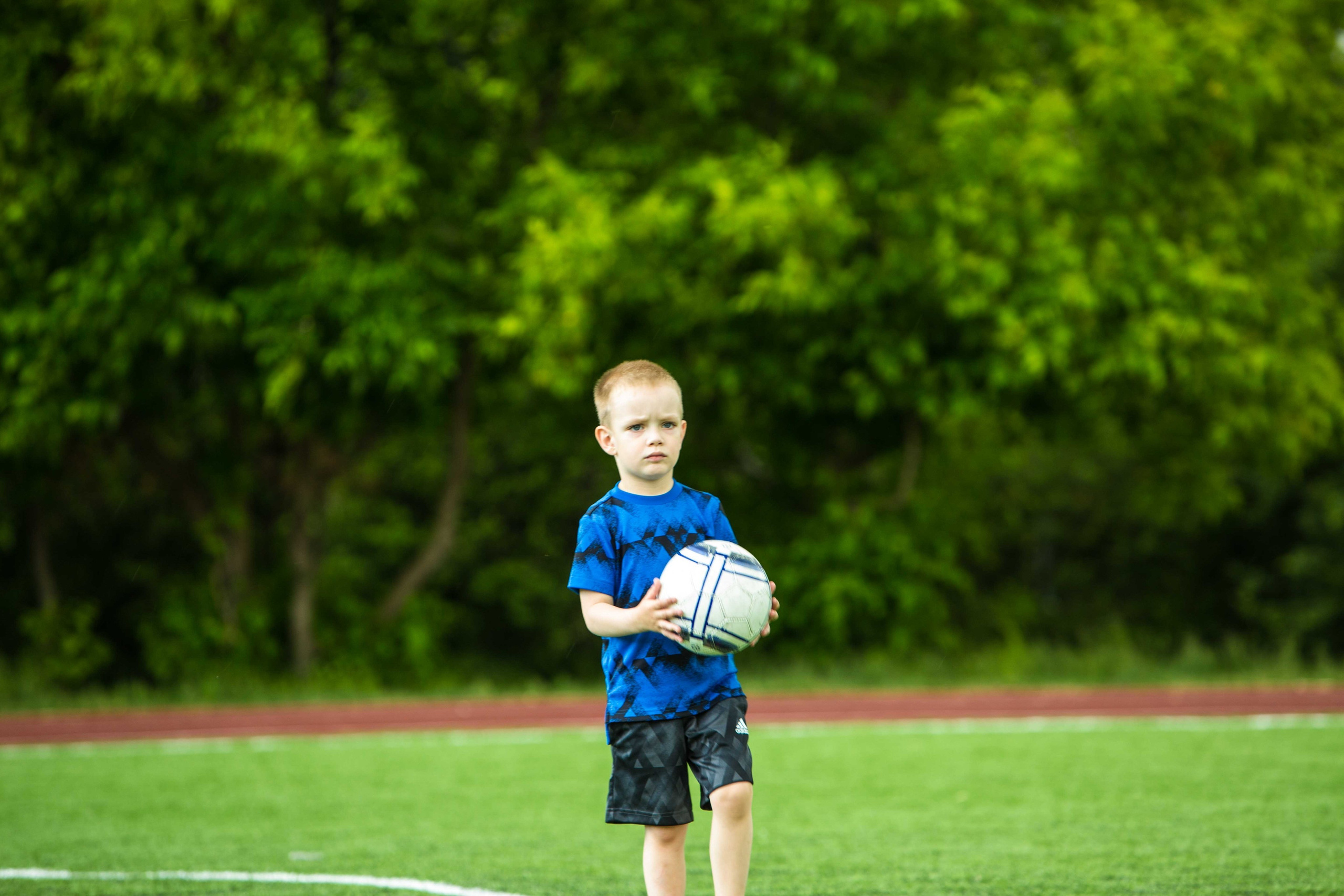 Футбольная школа «Юниор» — фото тренировок и игр. Выпускные альбомы для школы и детского сада — школьный фотограф Подольск, Троицк, Щербинка, Москва