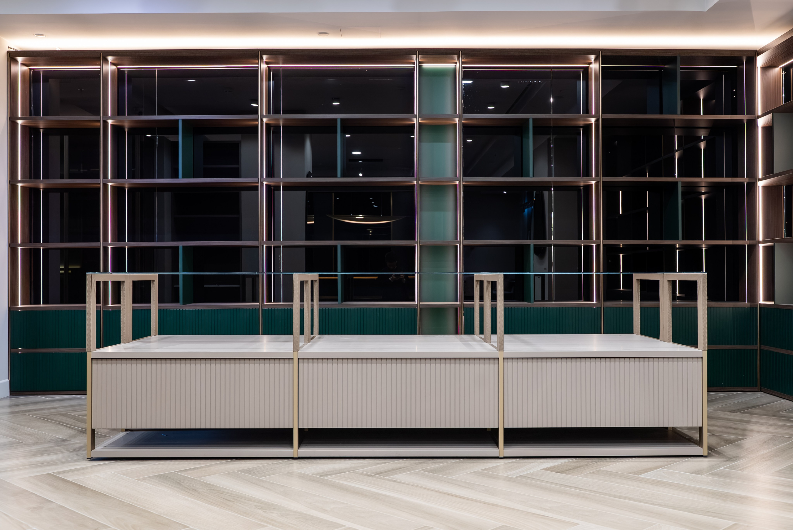 Шоурум WARENDORF. KUSTOV PRODUCTION — профессиональная фотосъёмка в Москве