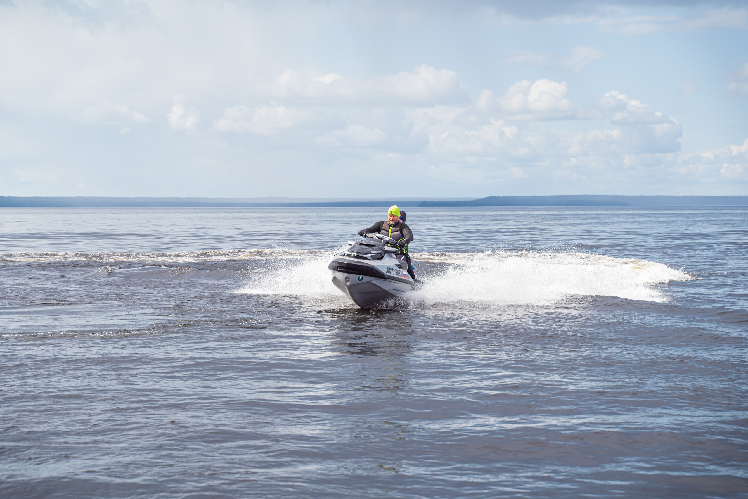 Гидровыезд в Коневский мужской монастырь. Свадебный, семейный, портретный, репортажный фотограф в Санкт-Петербурге