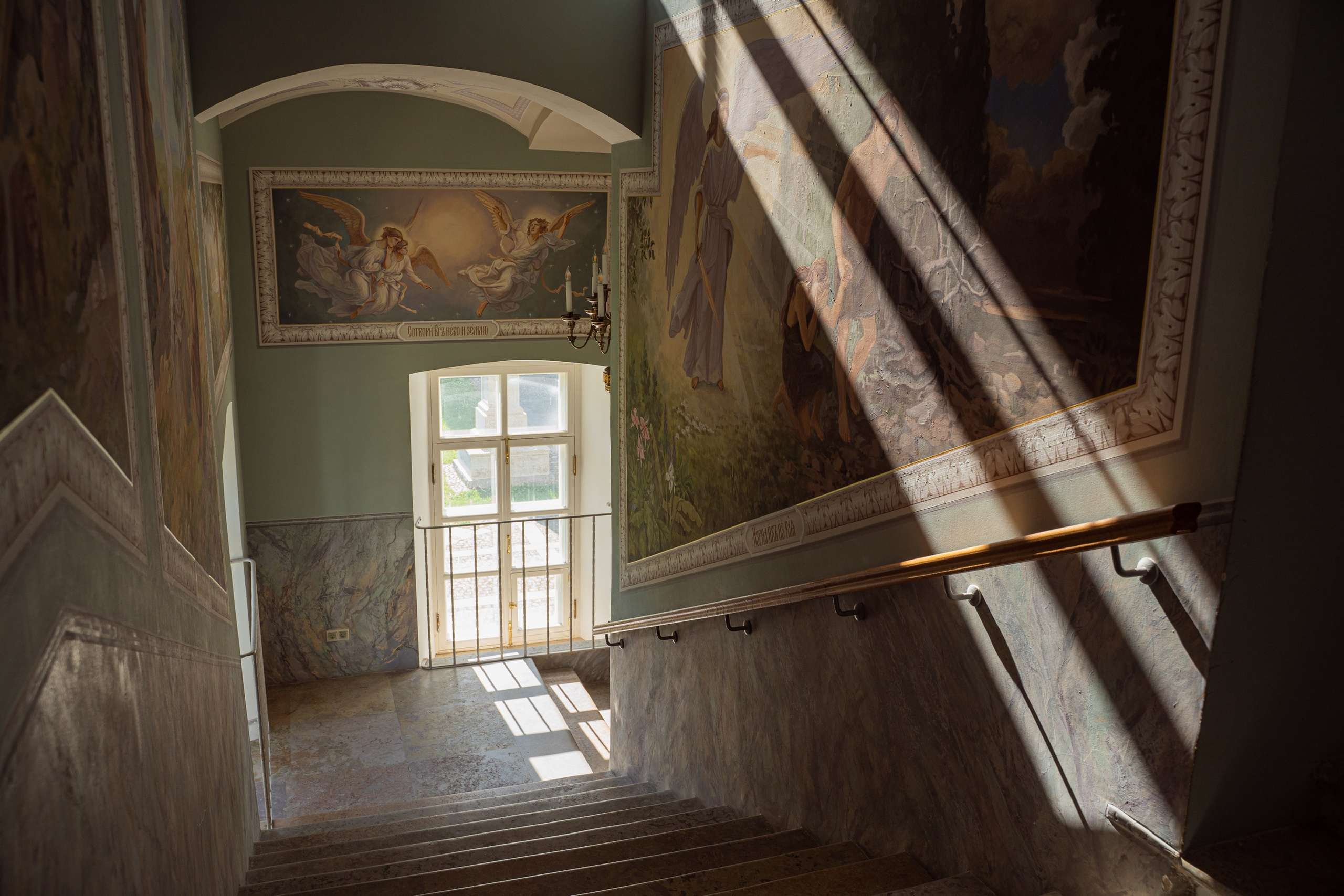 Гидровыезд в Коневский мужской монастырь. Свадебный, семейный, портретный, репортажный фотограф в Санкт-Петербурге