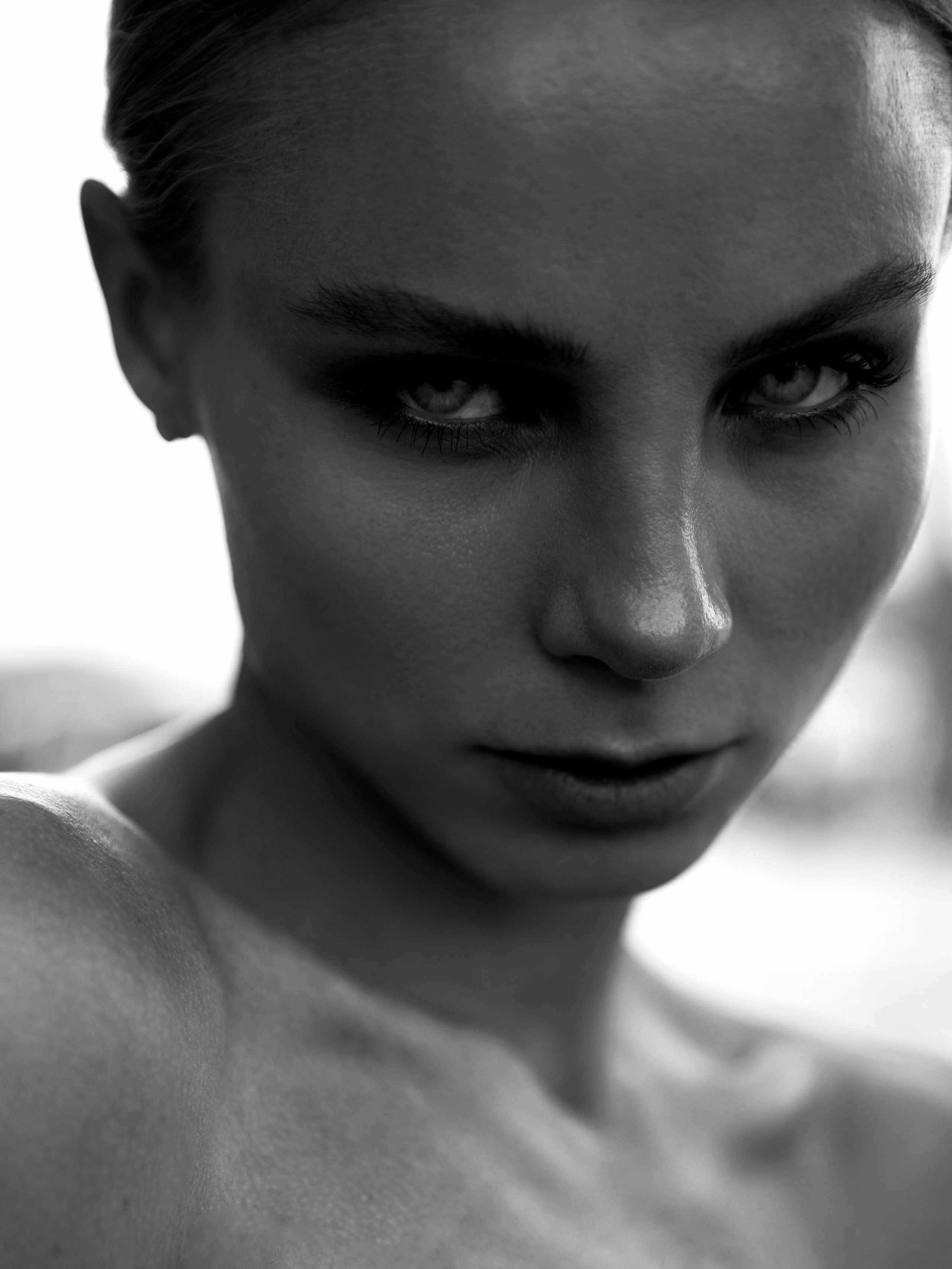 MORNING IN PARIS. Yulia Otroschenko