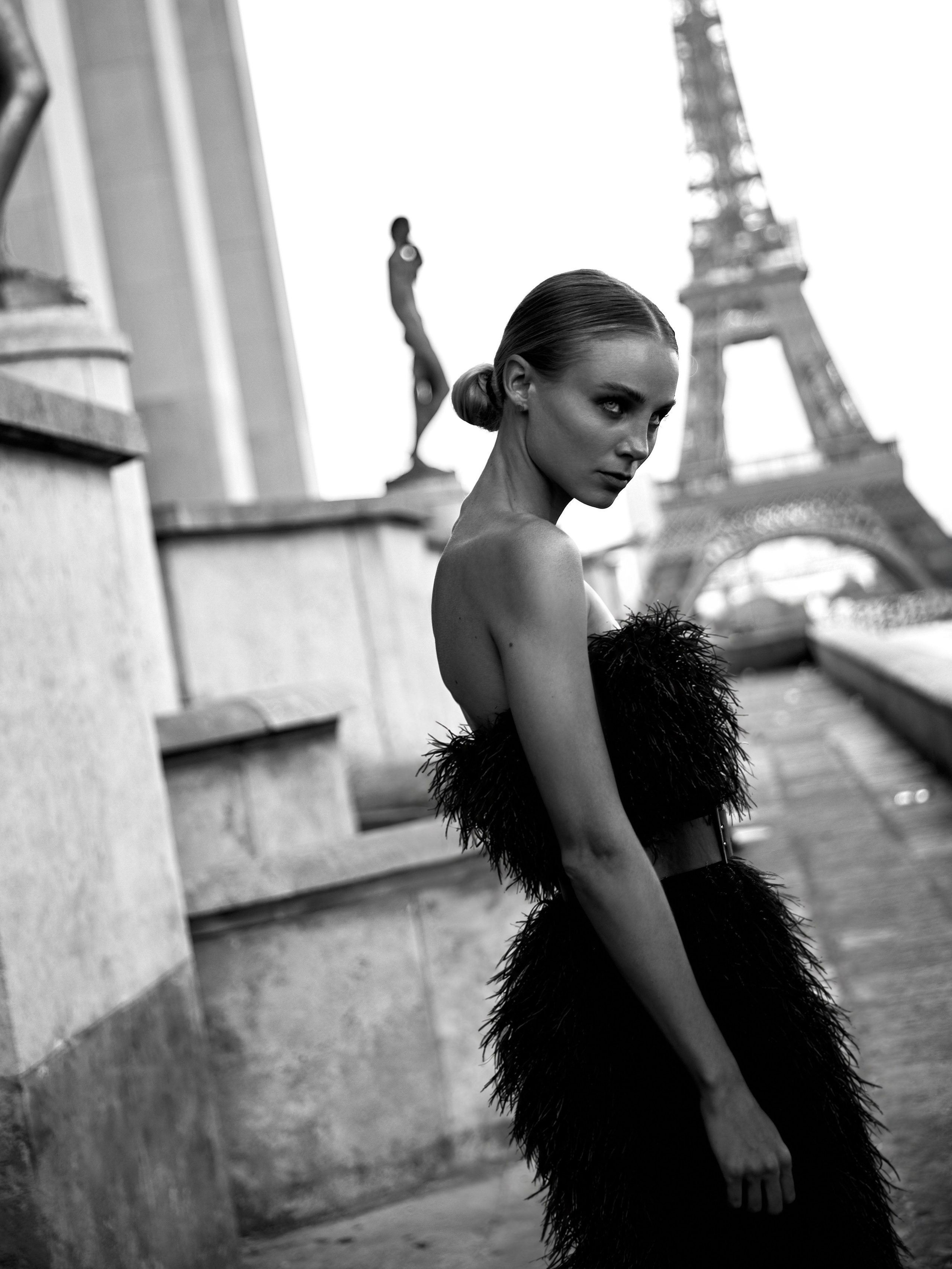 MORNING IN PARIS. Yulia Otroschenko