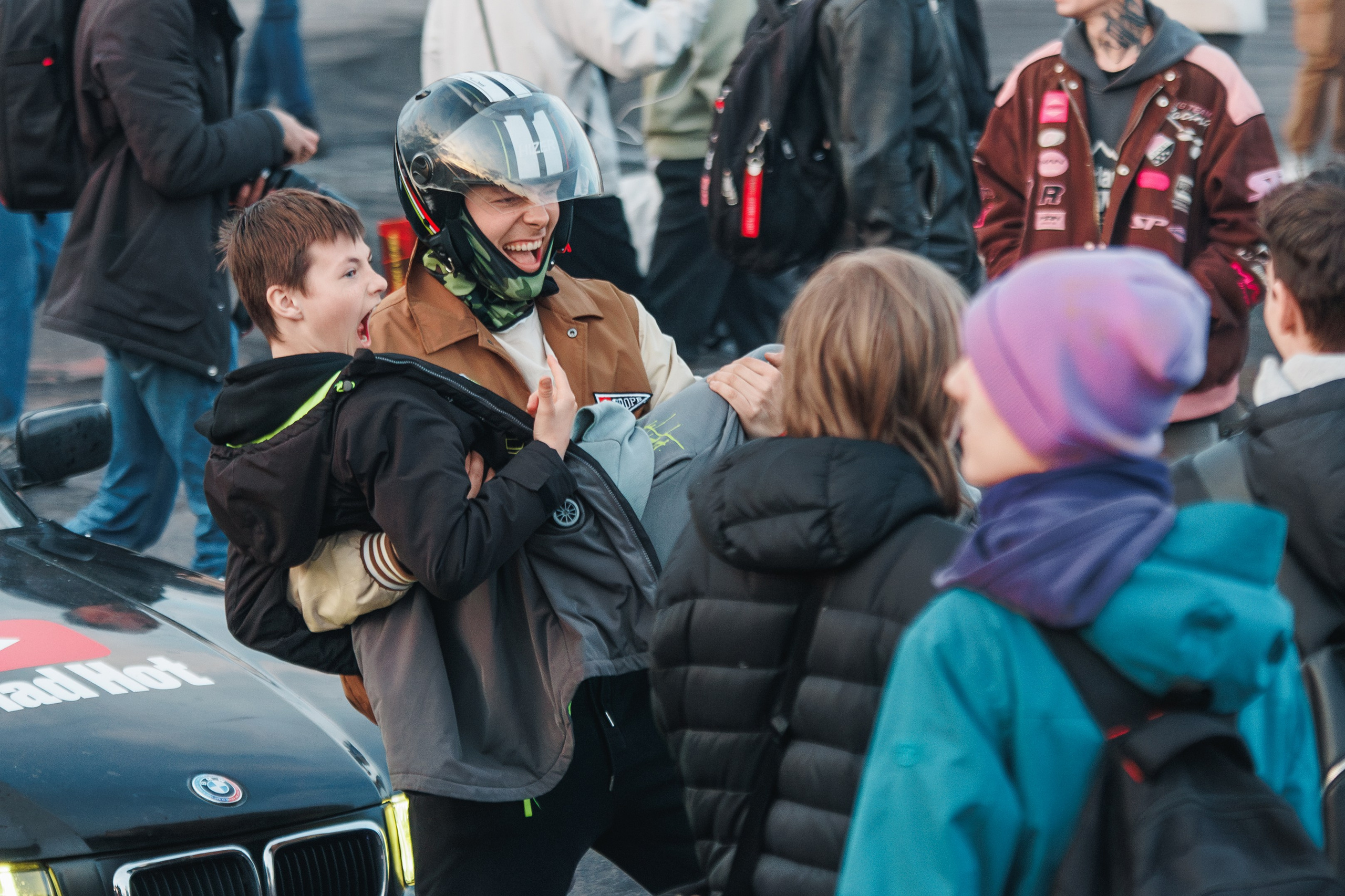 Выставка и дрифт машин. Репортажный фотограф. Москва. Алина Ланская