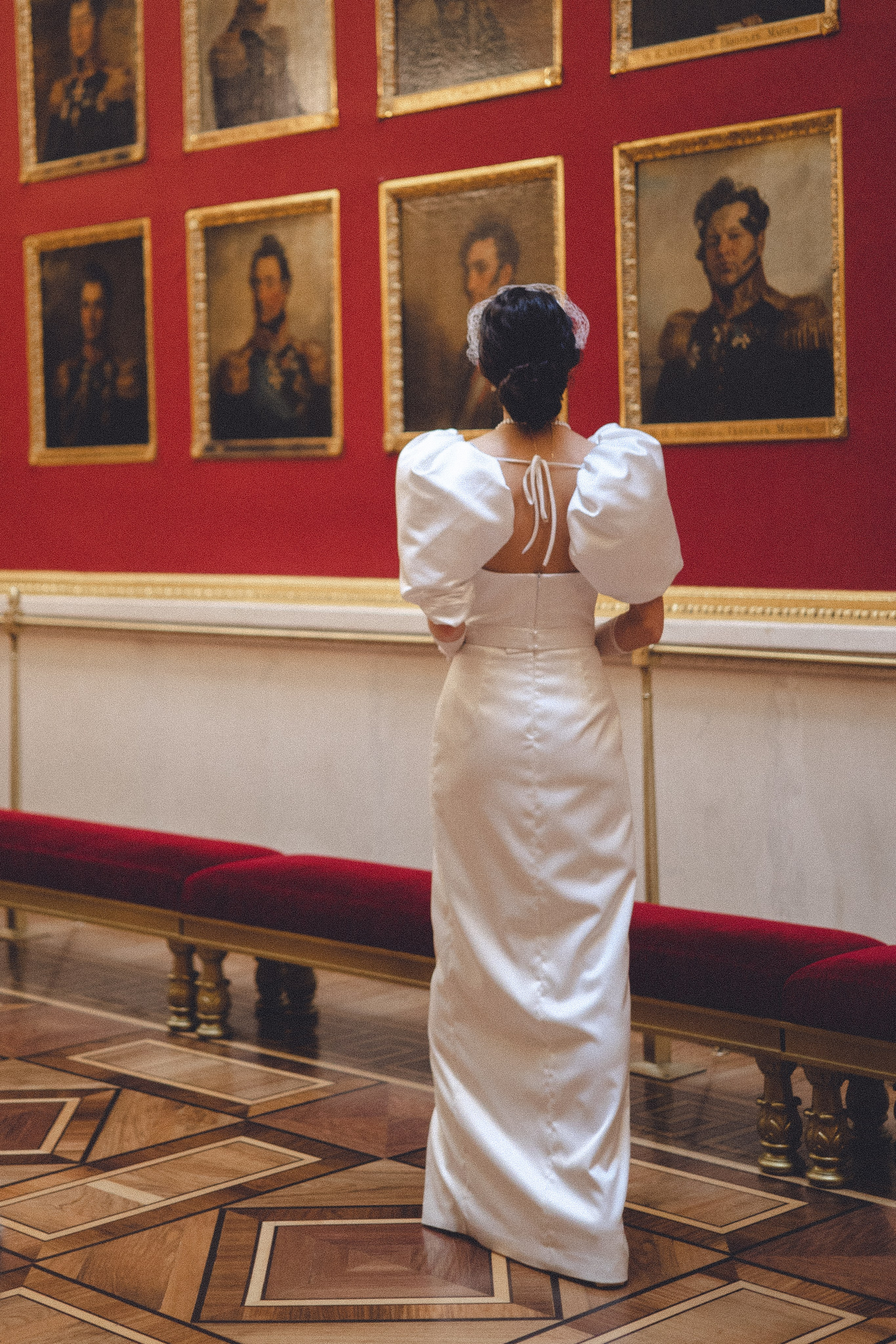 Свадебная съемка в Эрмитаже. Фотограф в Санкт-Петербурге Осокина Елизавета