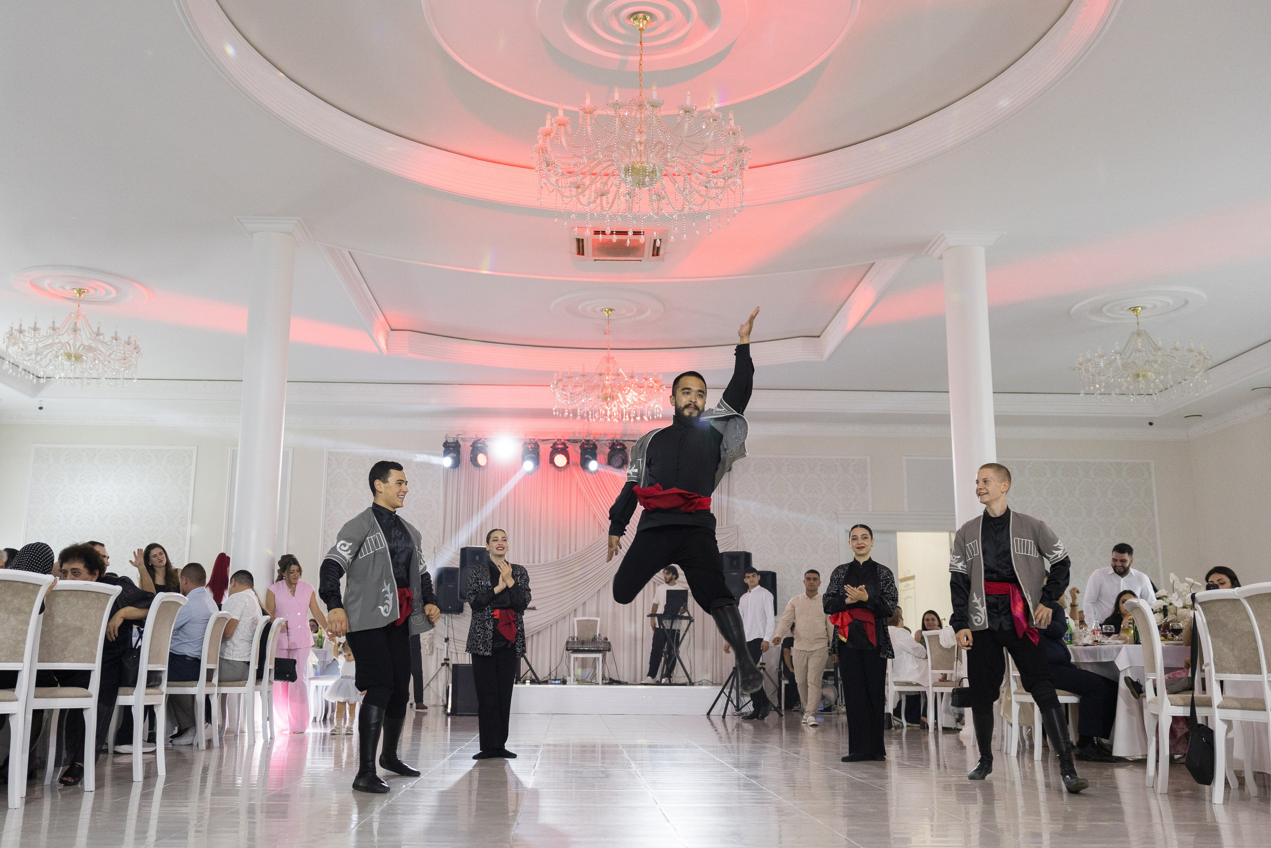 Антон и Эля. Анастасия Безуглова- свадебный фотограф в Таганроге