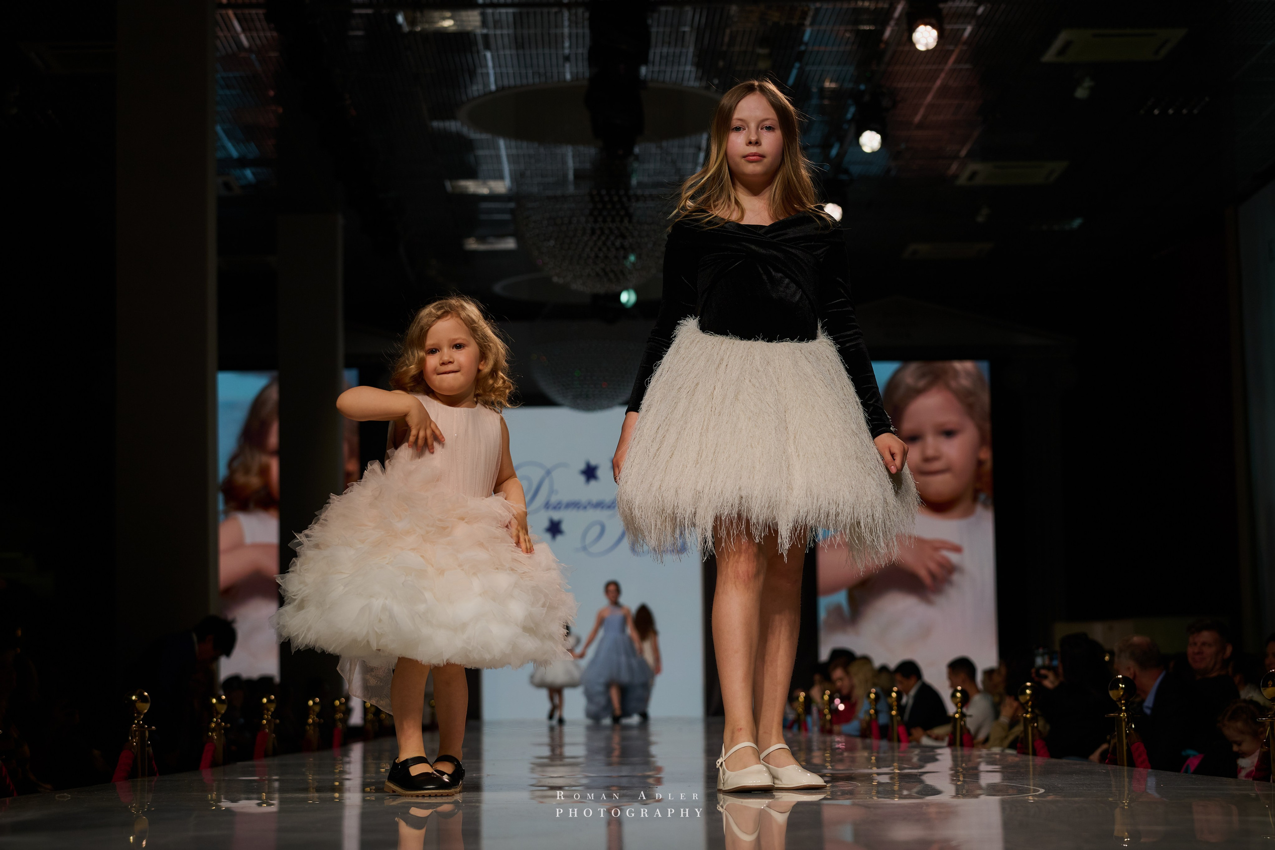 ESTET FASHION WEEK ВЕСНА — 2025. Фотограф Роман Адлер