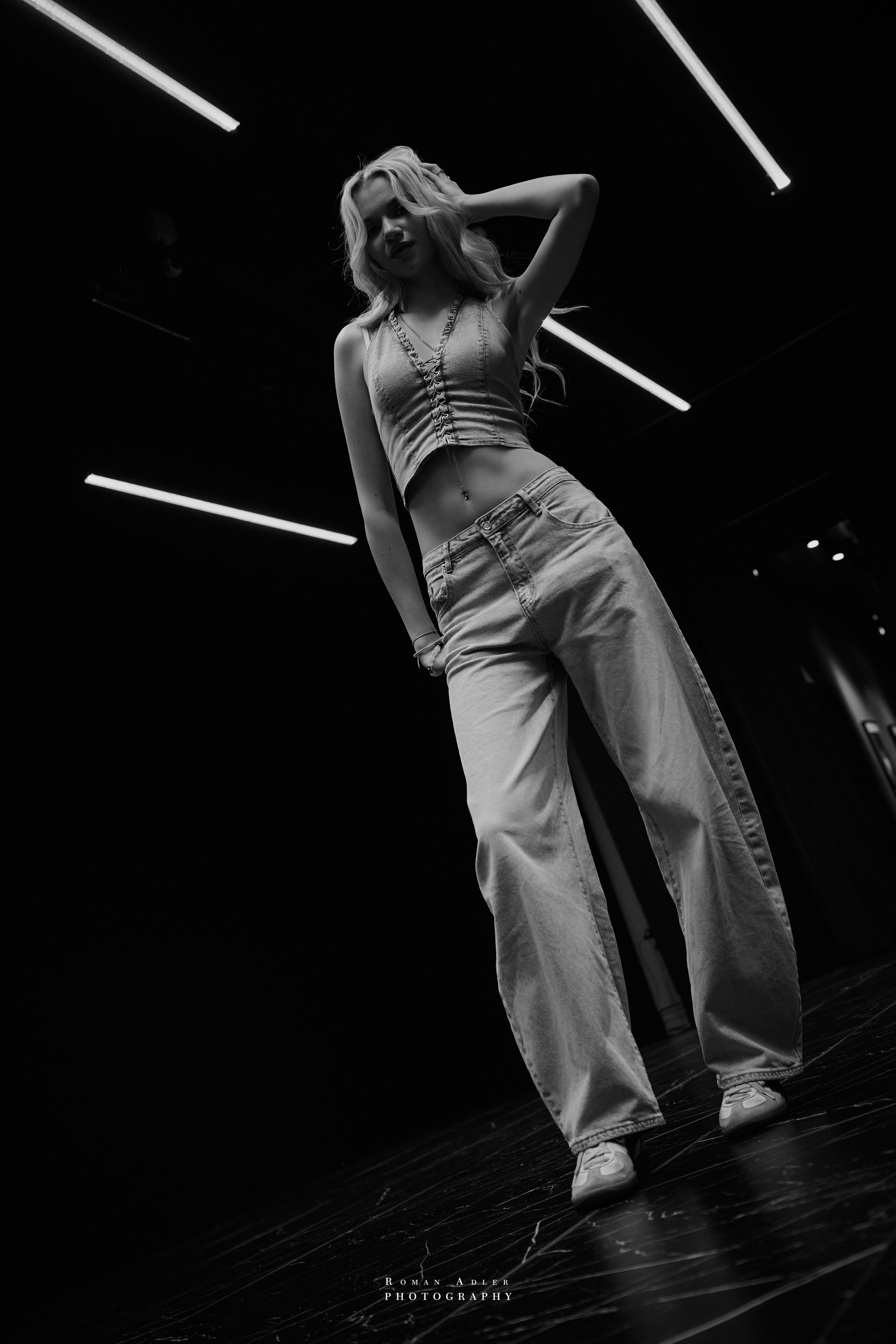 Бэкстейдж подготовки шоу Андрея Вишневского. Photographer Roman Adler