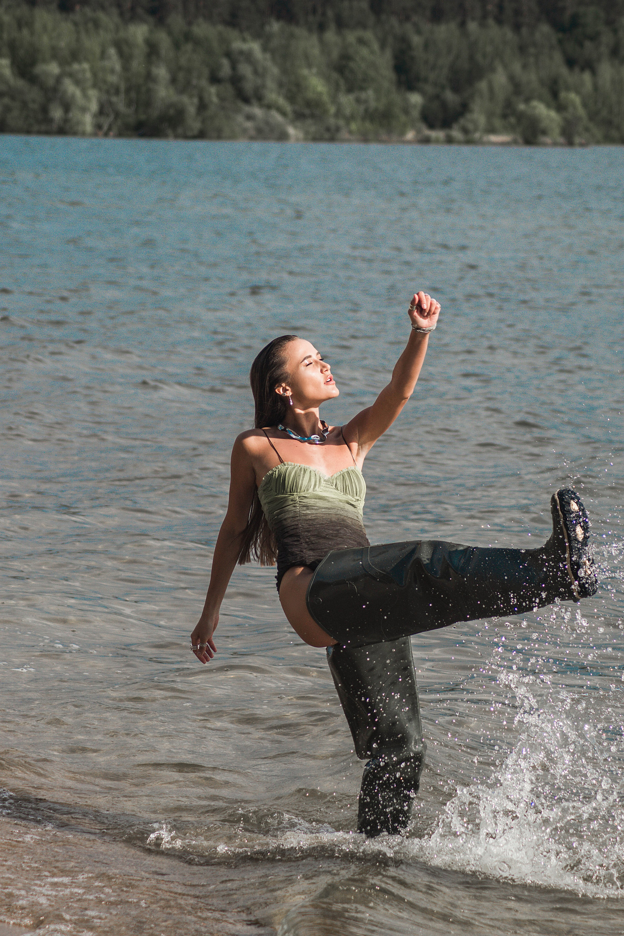 Asya. Https://instagram.com/ana.stasia.n