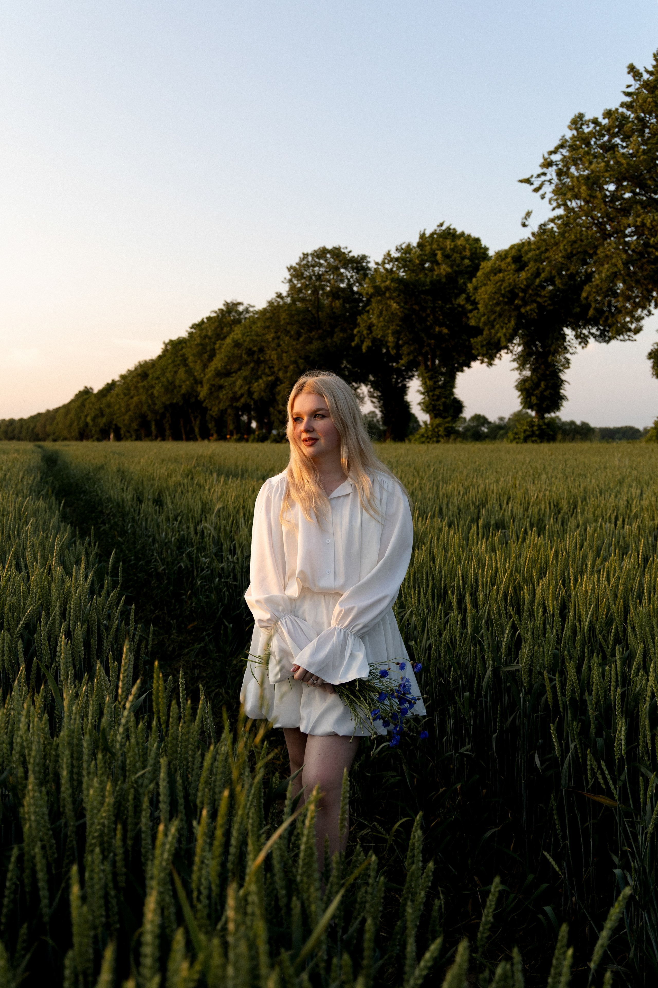 Эмилия | в поле. Фотограф в Калининграде Сокирко Светлана