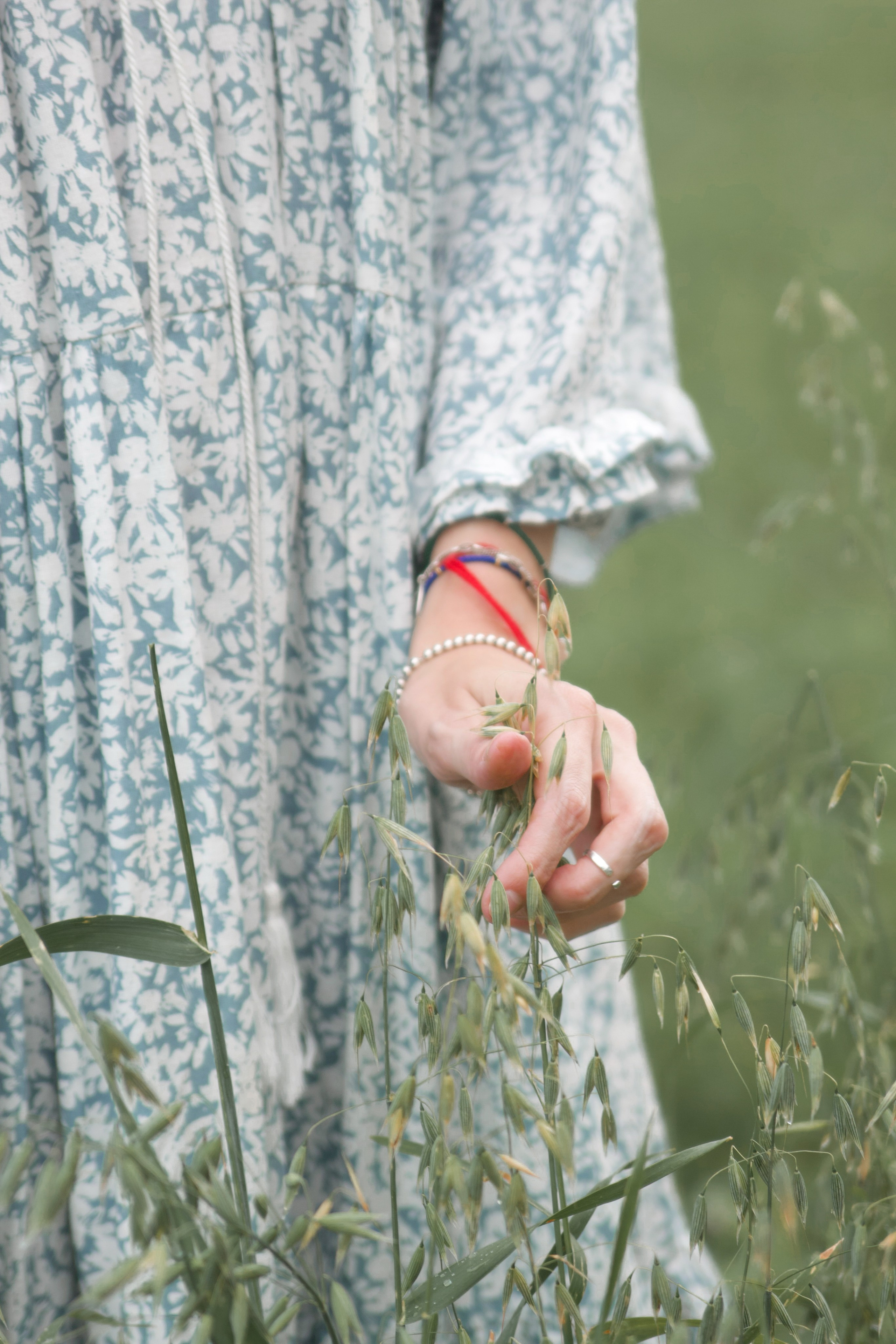 Настенька и река. Фотограф Ирина Воробьева