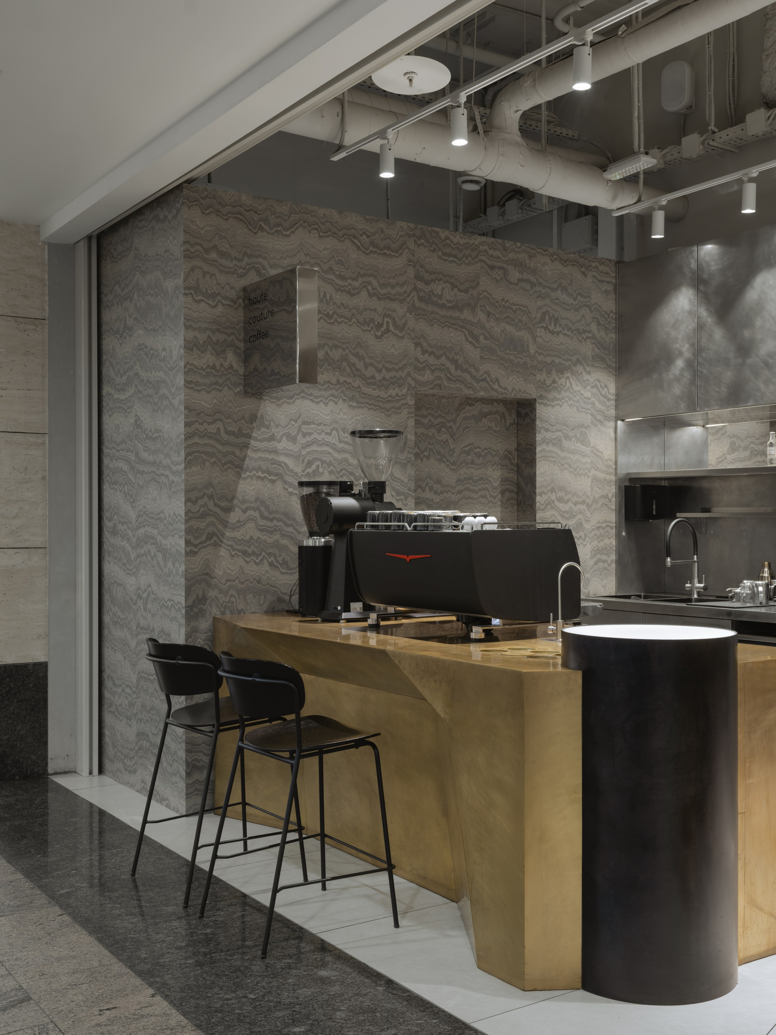 HAUTE_COUTURE_COFFEE_AFIMALL. QUADRUM STUDIO