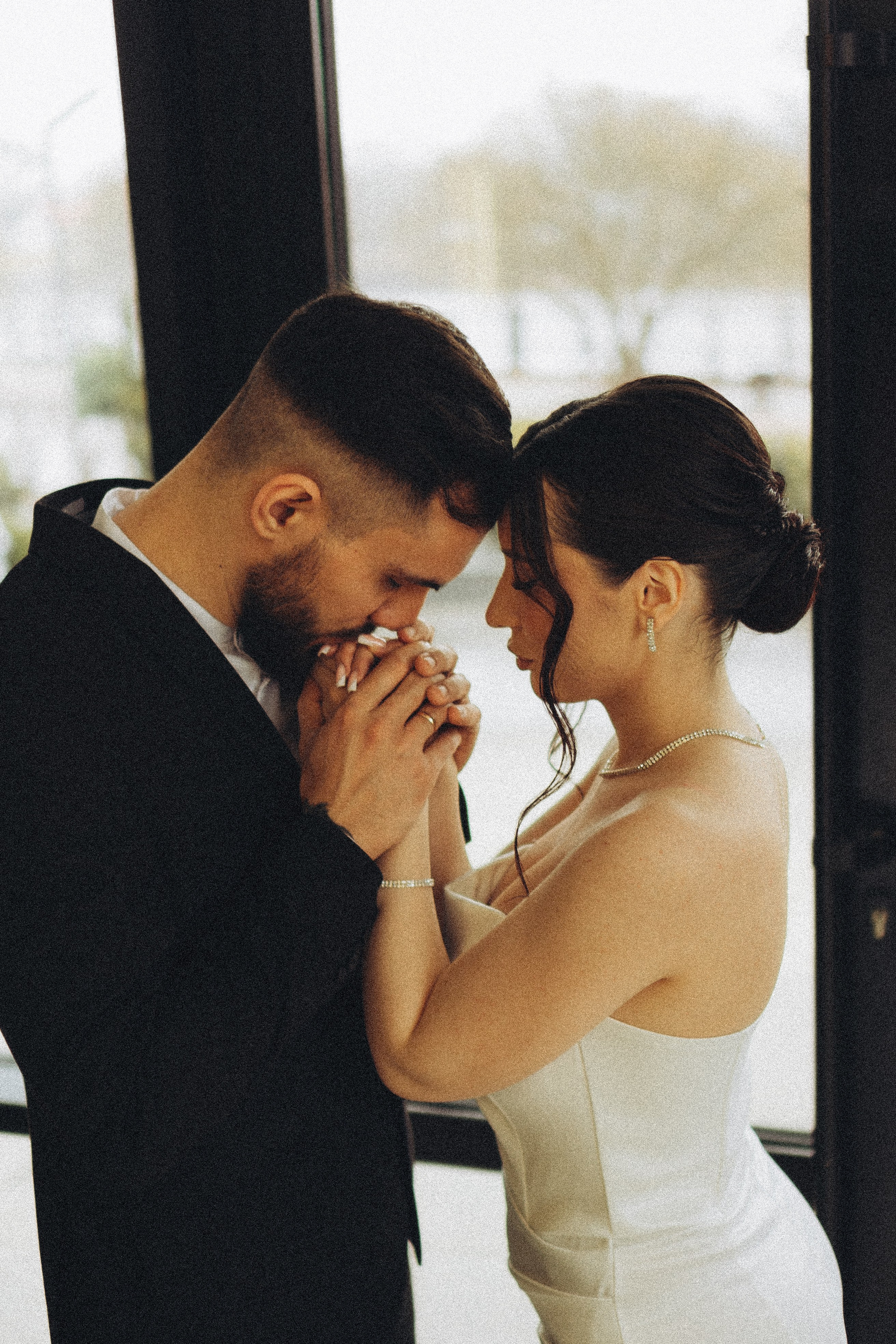 СВАДЕБНАЯ СЬЕМКА СБОРОВ ЖЕНИХА И НЕВЕСТЫ В ОТЕЛЕ И ТАКЖЕ ФОТОСЕССИИЯ В ОТЕЛЕЕ МЕГАПОЛИС БРЯНСК. Профессиональный фотограф, Санкт-Петербург — Виктория Богомолова