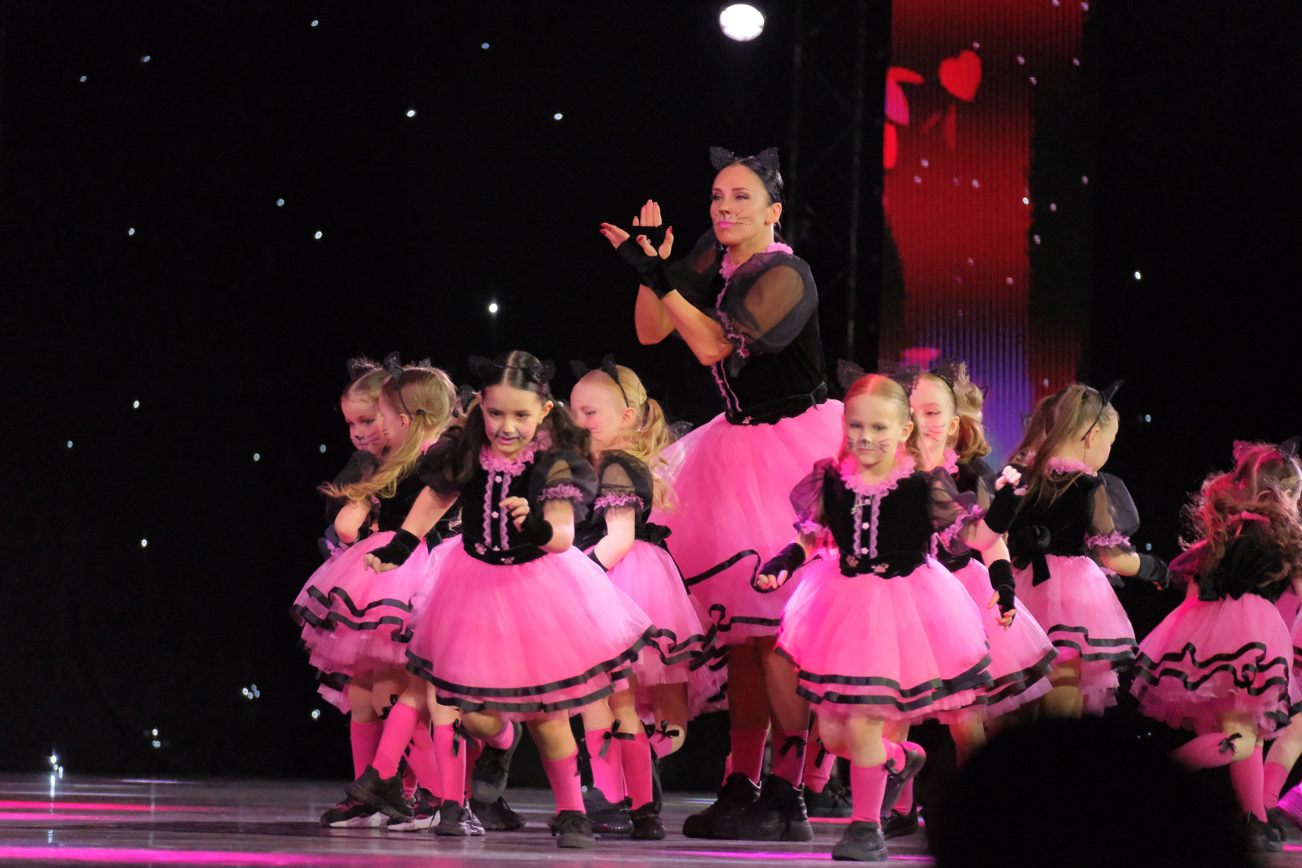 Танцы и балет. Фотограф и художник в Москве Евгения Нюнина