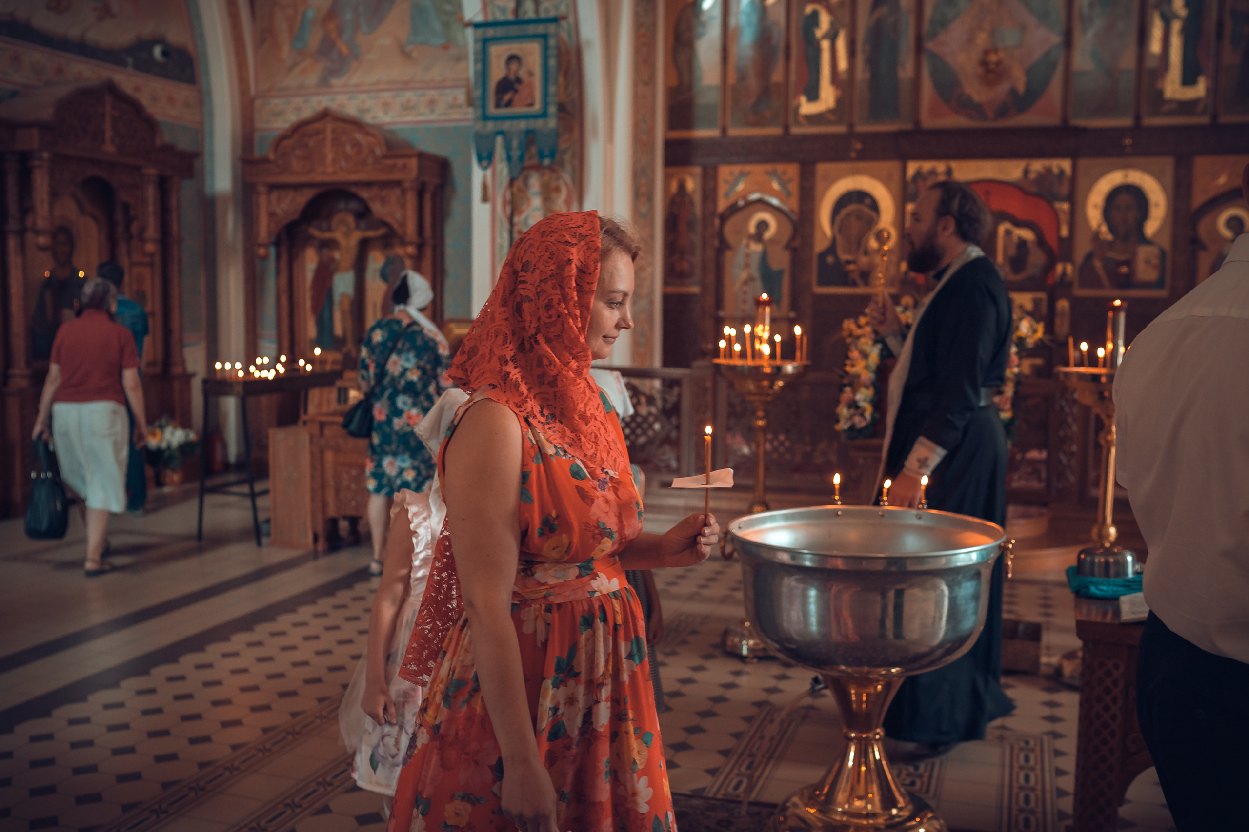 Крещение Ангелины Храм Иоанна Предтечи. Фотограф на Крещение и Венчание в Красноярске Рамазанова Юлия