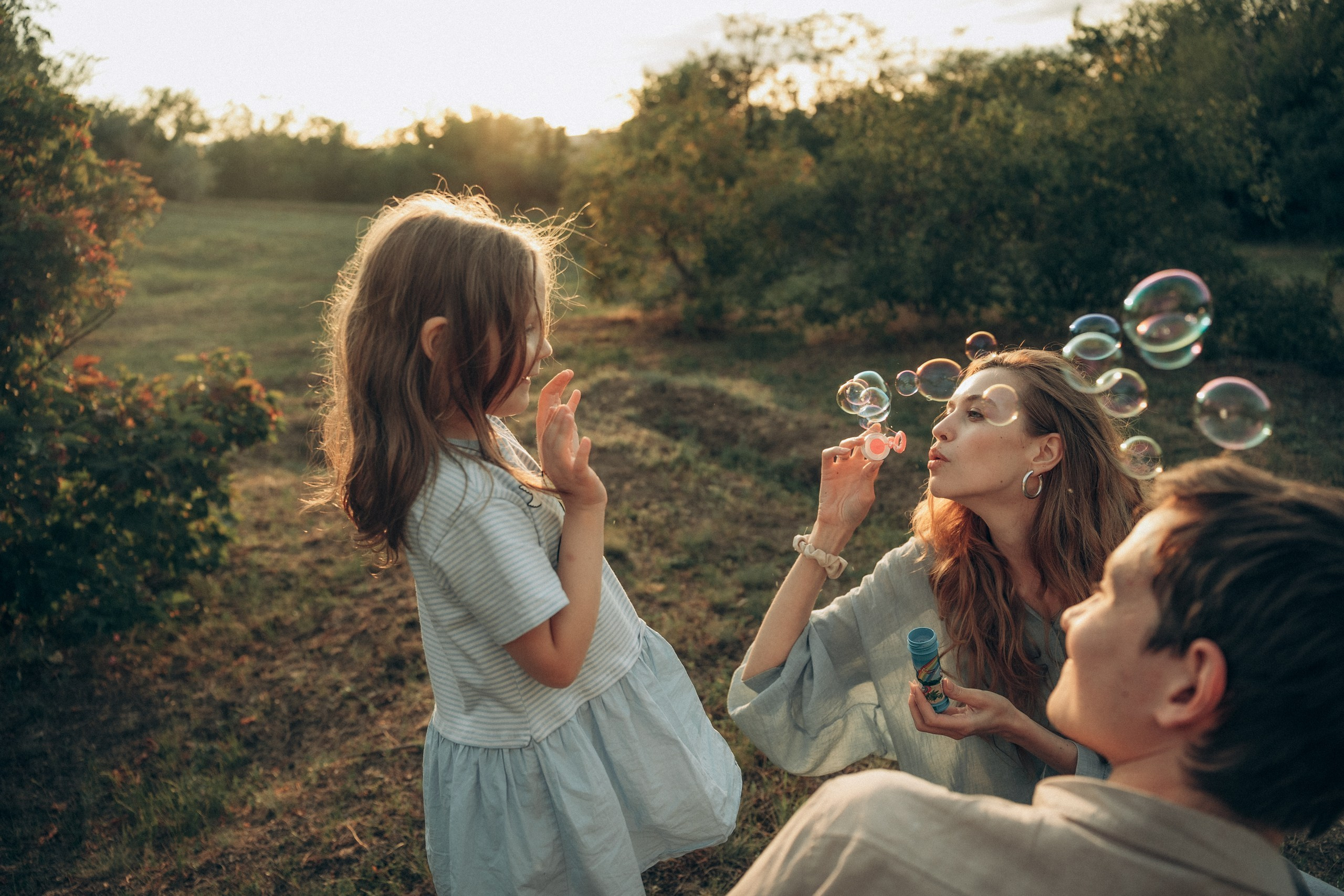 Теплая семейная съемка на природе. Фотограф Мариам Воробьева